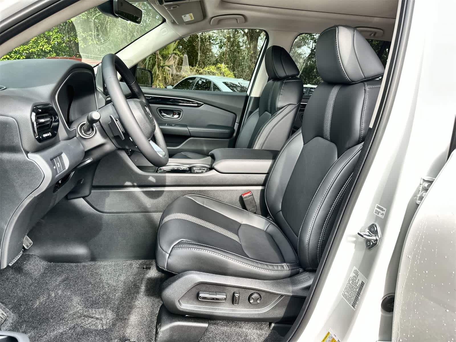 Thumbnail: 2025 Honda Pilot - 10