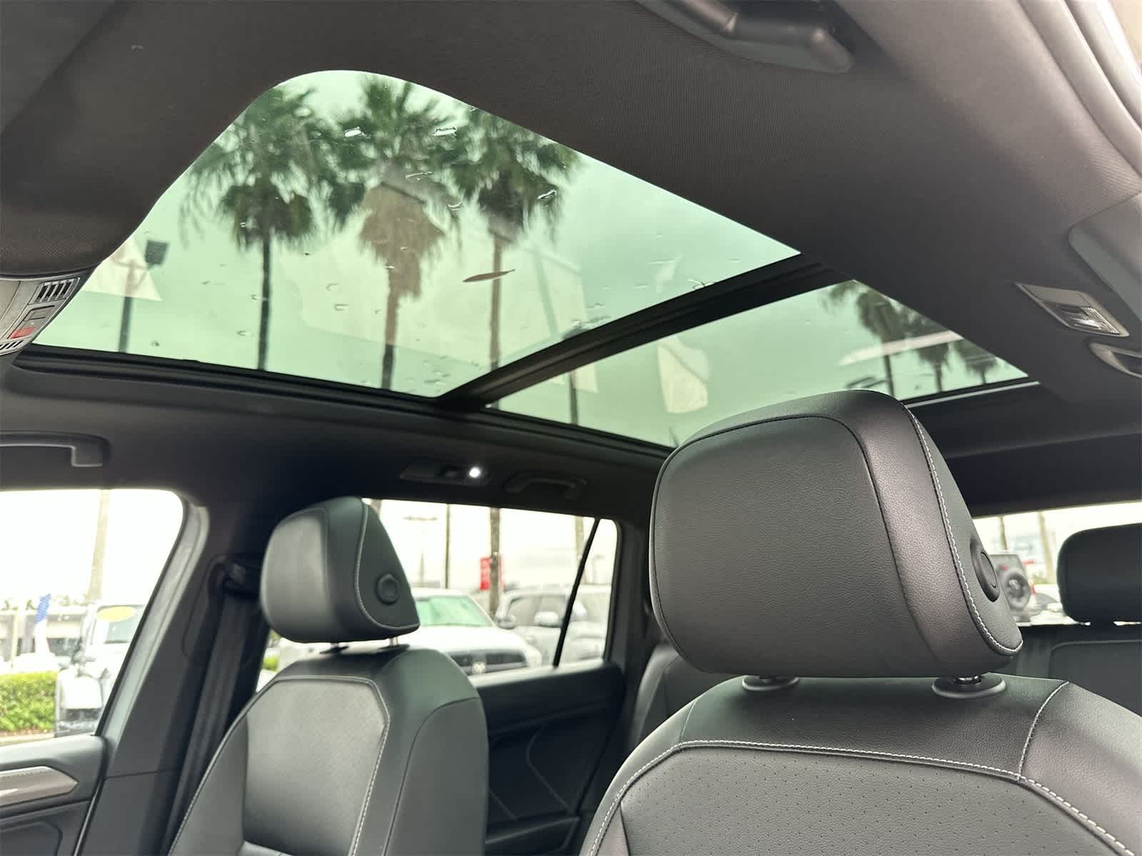 Thumbnail: 2024 Volkswagen Tiguan - 8