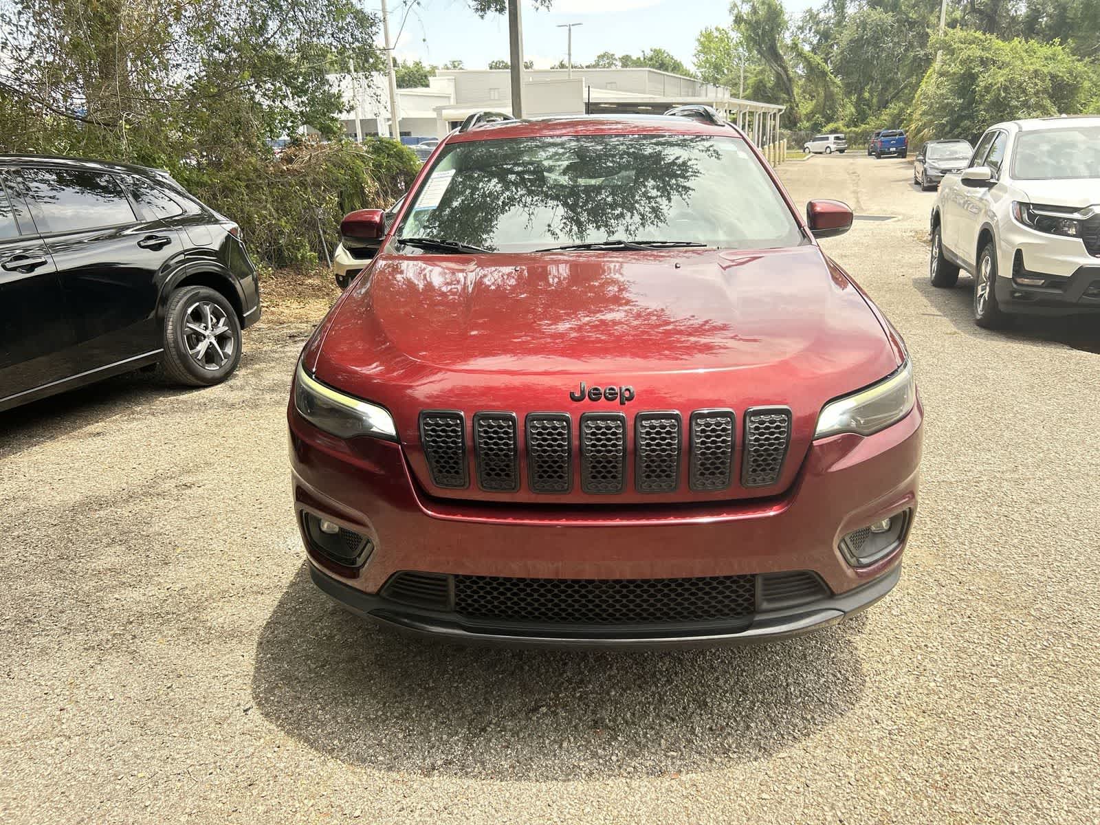 Thumbnail: 2019 Jeep Cherokee - 3