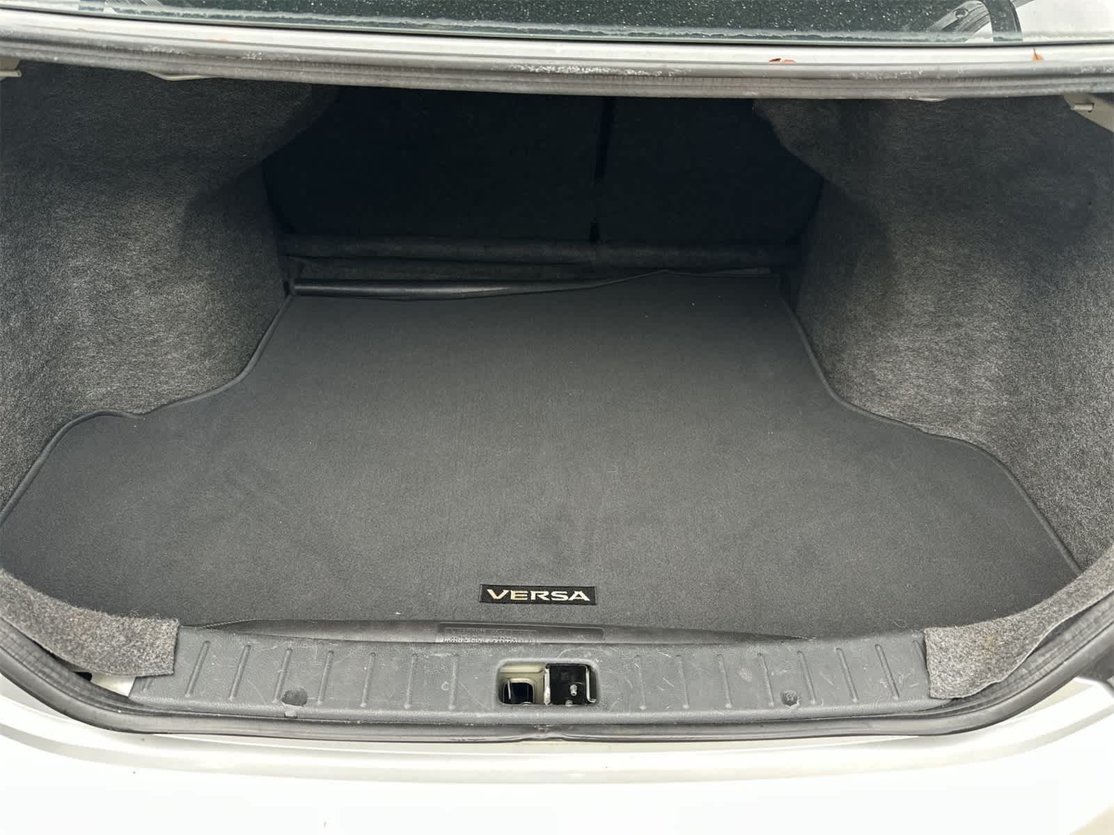Thumbnail: 2016 Nissan Versa - 13