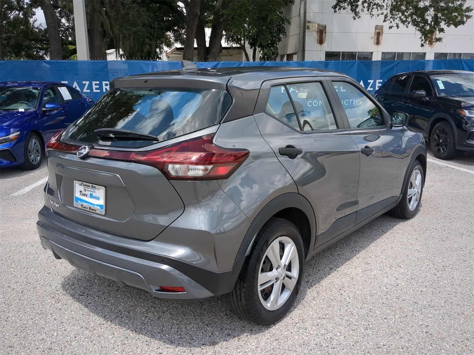 Thumbnail: 2021 Nissan Kicks - 6
