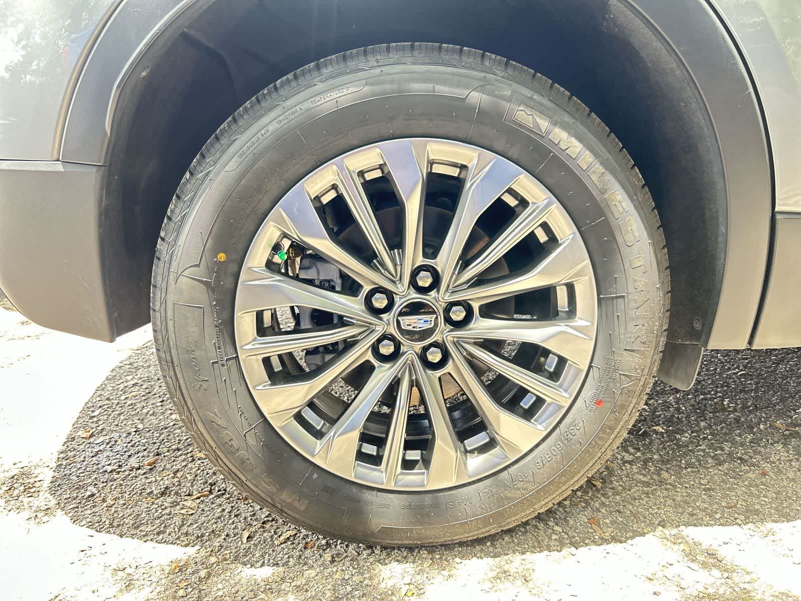 Thumbnail: 2024 Cadillac XT4 - 5