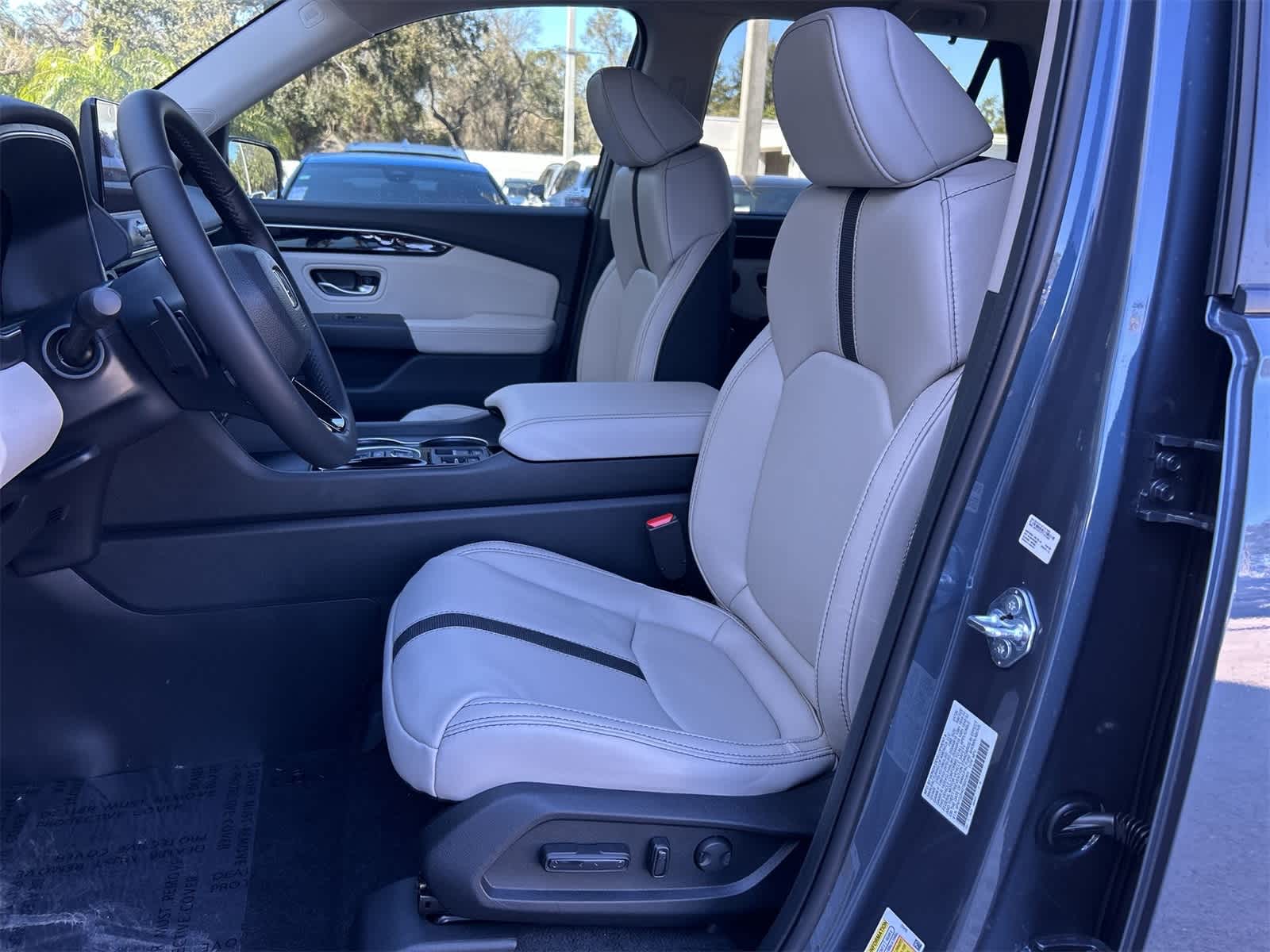 Thumbnail: 2026 Honda Pilot - 11