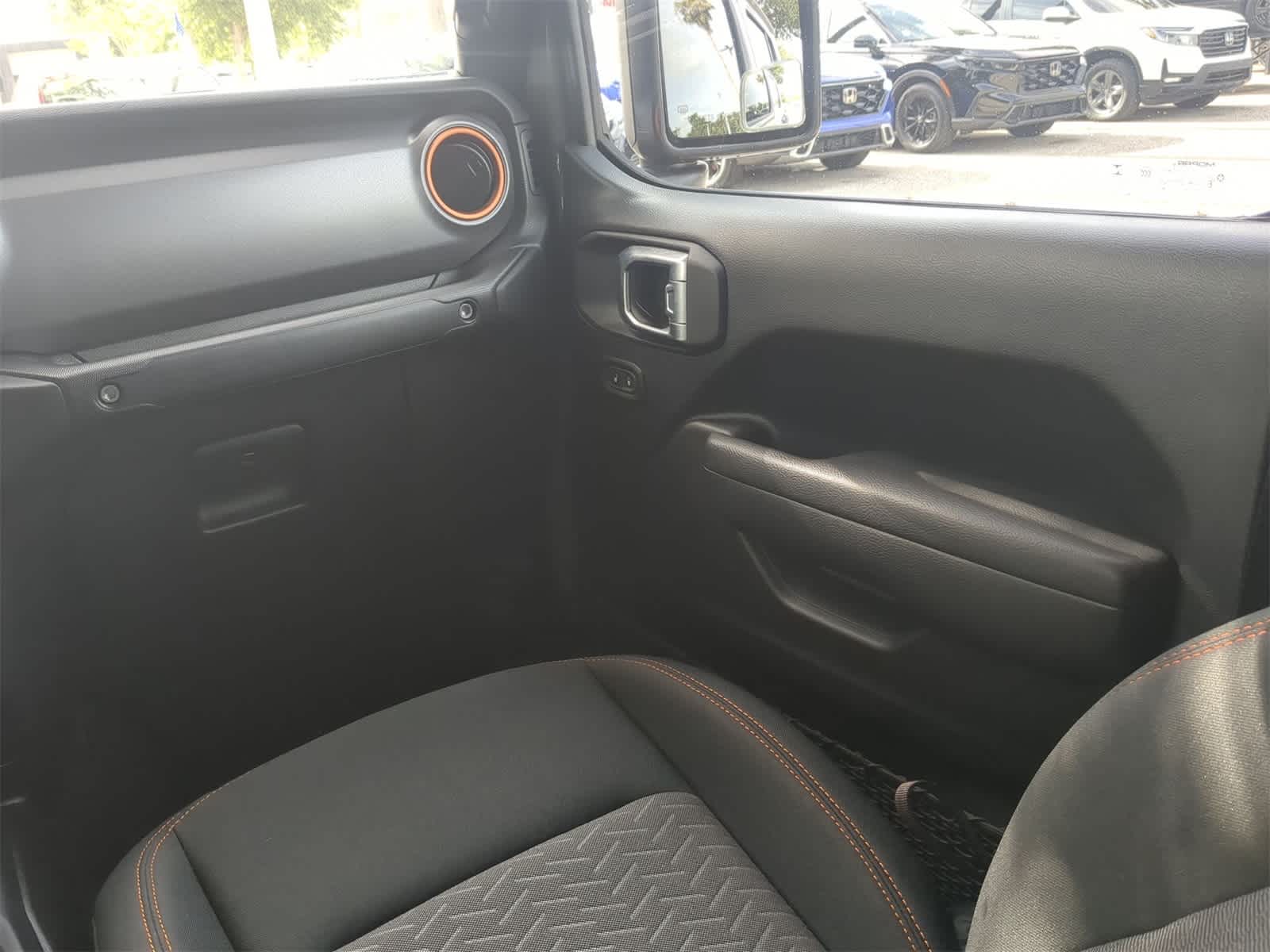 2022 Jeep Gladiator Mojave 16