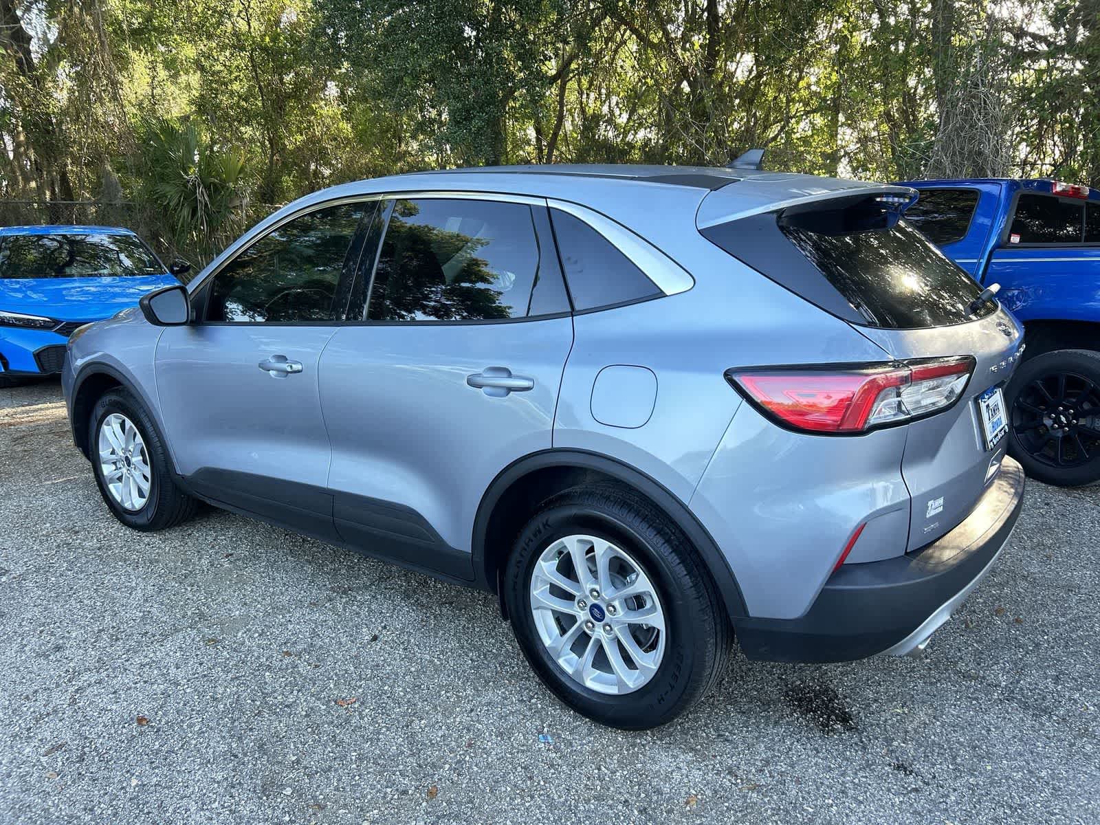 Thumbnail: 2022 Ford Escape - 6