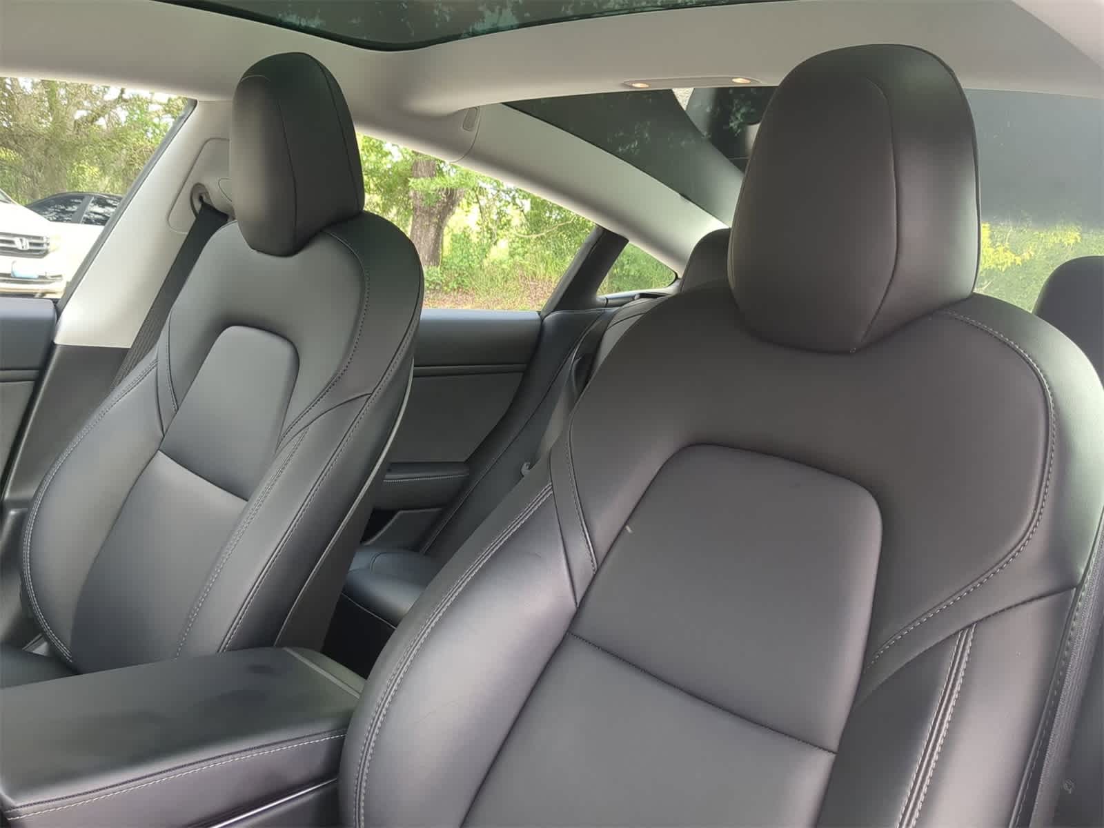 Thumbnail: 2020 Tesla Model 3 - 8