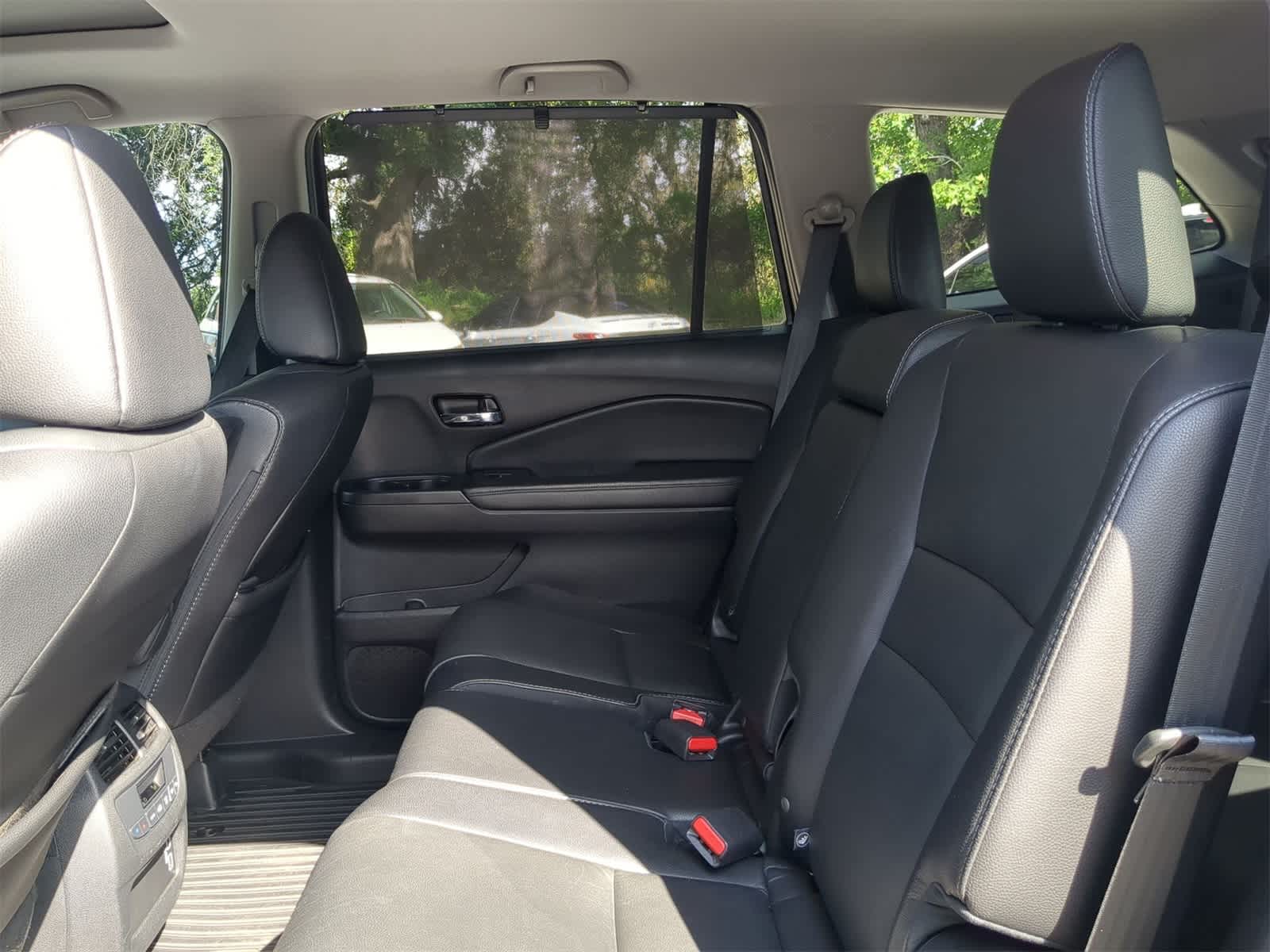 Thumbnail: 2021 Honda Pilot - 14