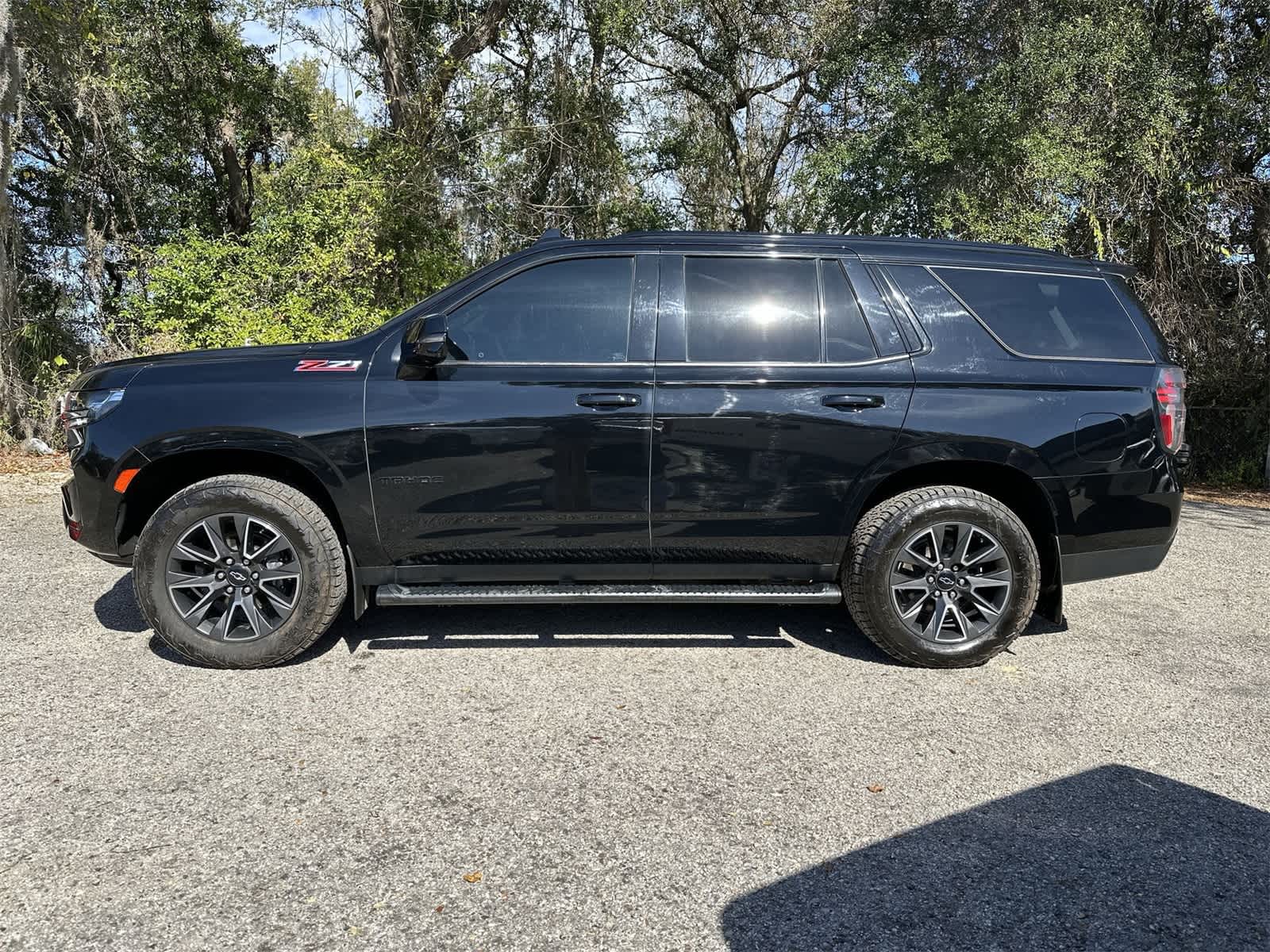 Thumbnail: 2022 Chevrolet Tahoe - 3