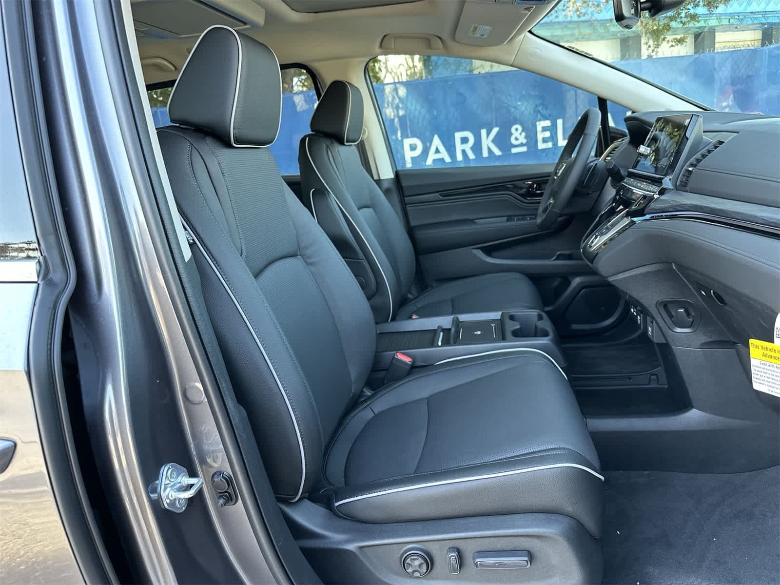 Thumbnail: 2026 Honda Odyssey - 14