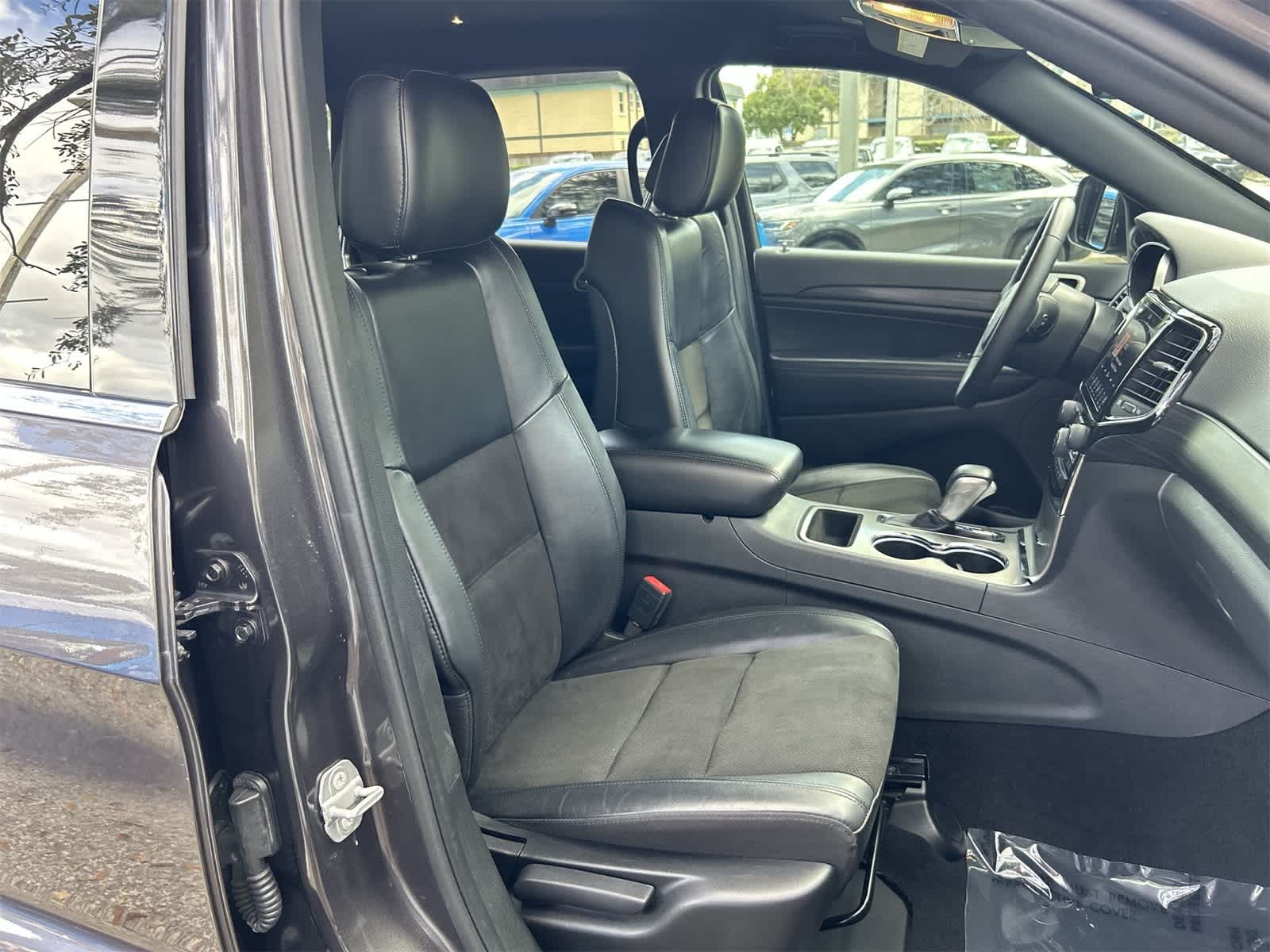 Thumbnail: 2021 Jeep Grand Cherokee - 16