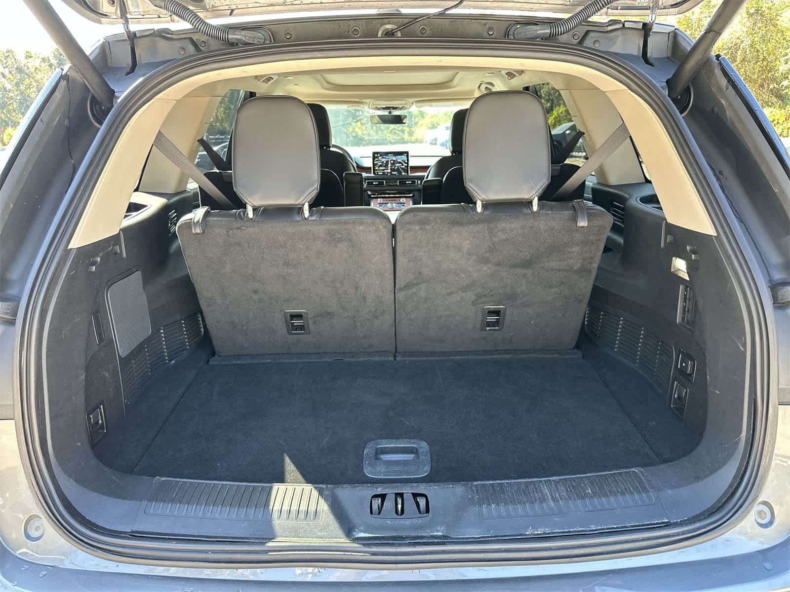 Thumbnail: 2024 Lincoln Aviator - 19