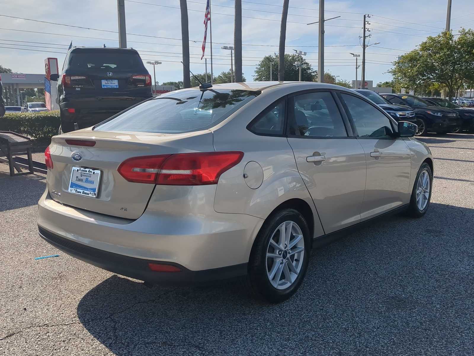 Thumbnail: 2017 Ford Focus - 6