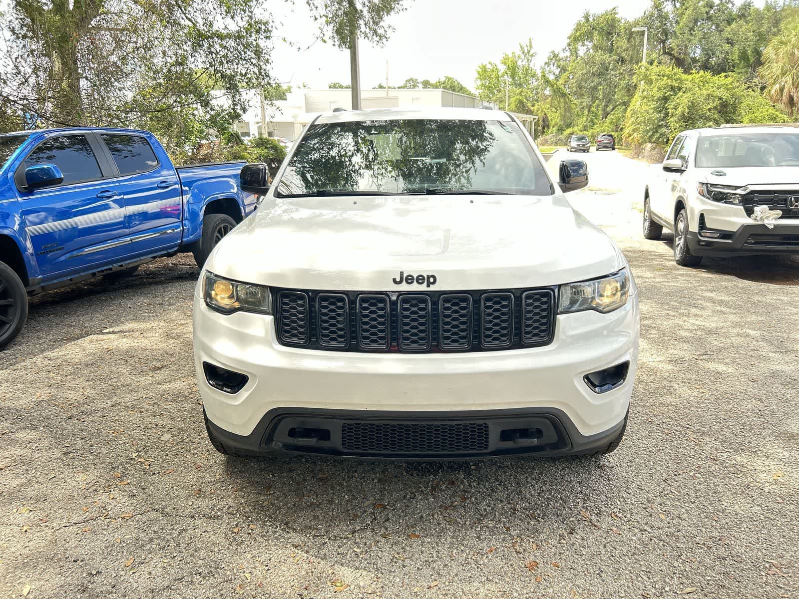 Thumbnail: 2019 Jeep Grand Cherokee - 3