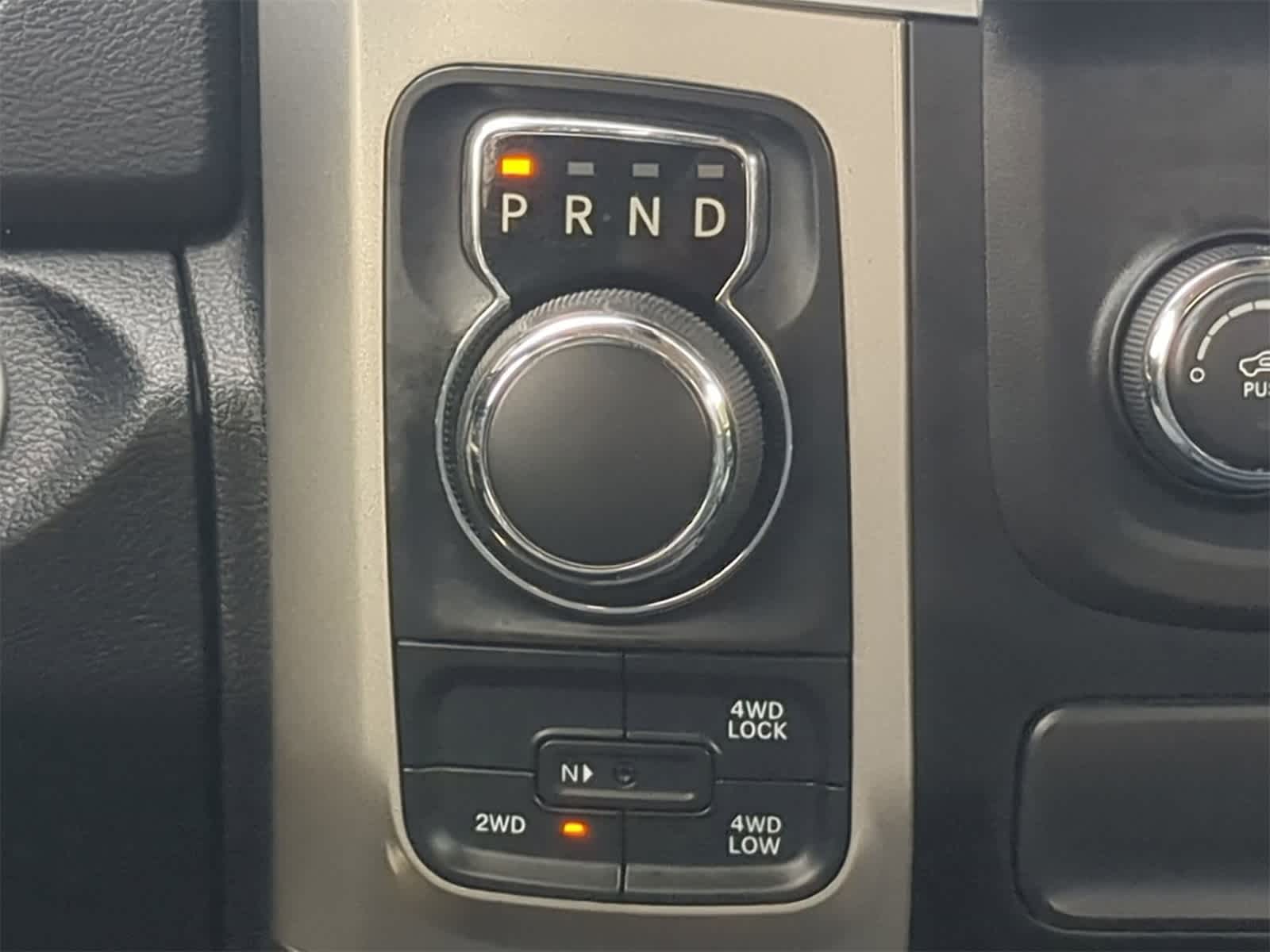 Thumbnail: 2020 RAM 1500 Classic - 18