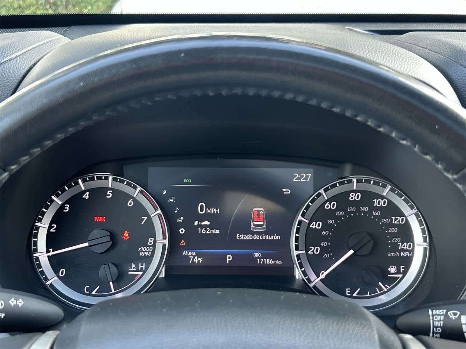 Thumbnail: 2023 Toyota Highlander - 18