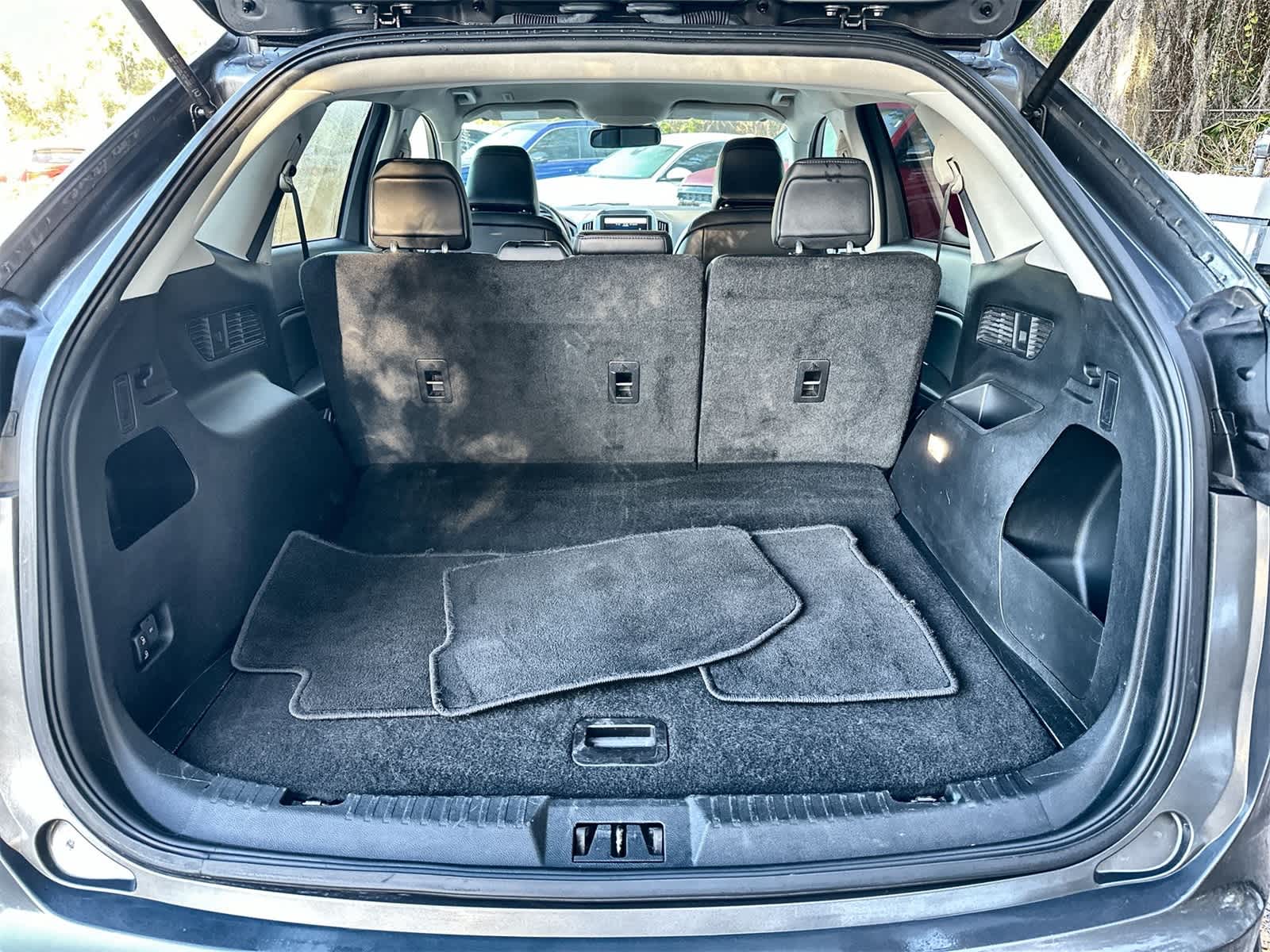 Thumbnail: 2023 Ford Edge - 19