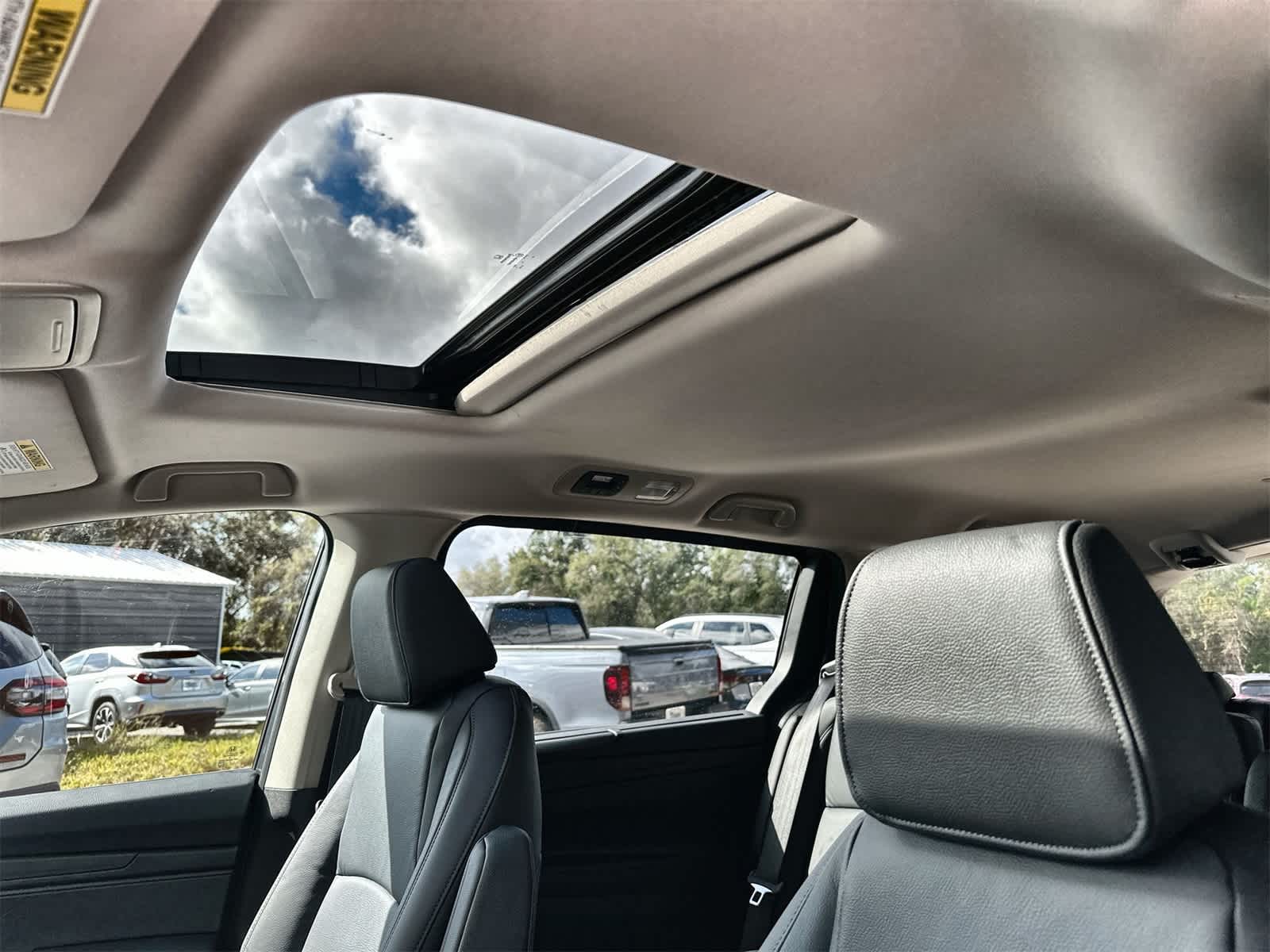 Thumbnail: 2026 Honda Odyssey - 21