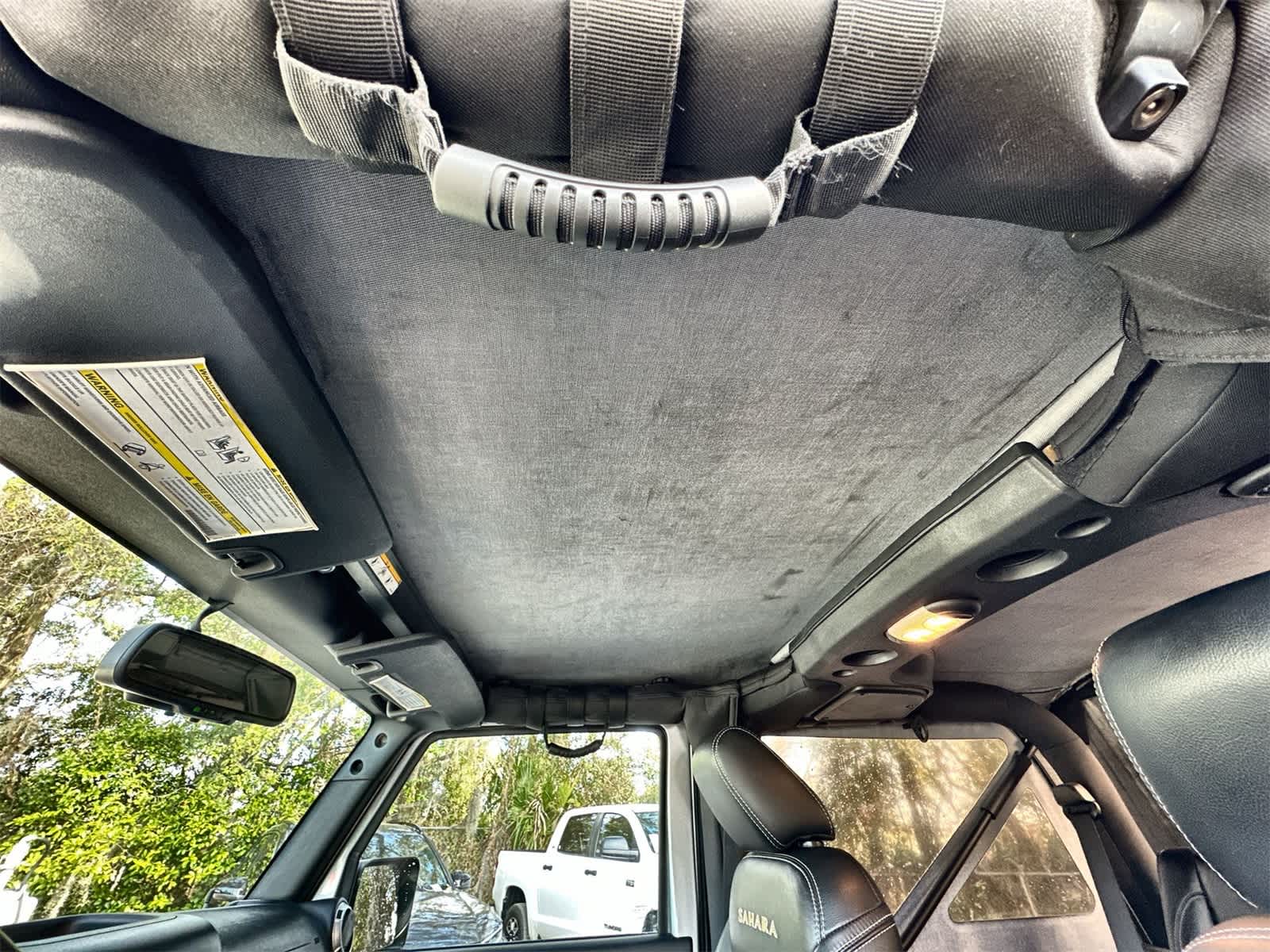 Thumbnail: 2015 Jeep Wrangler - 21