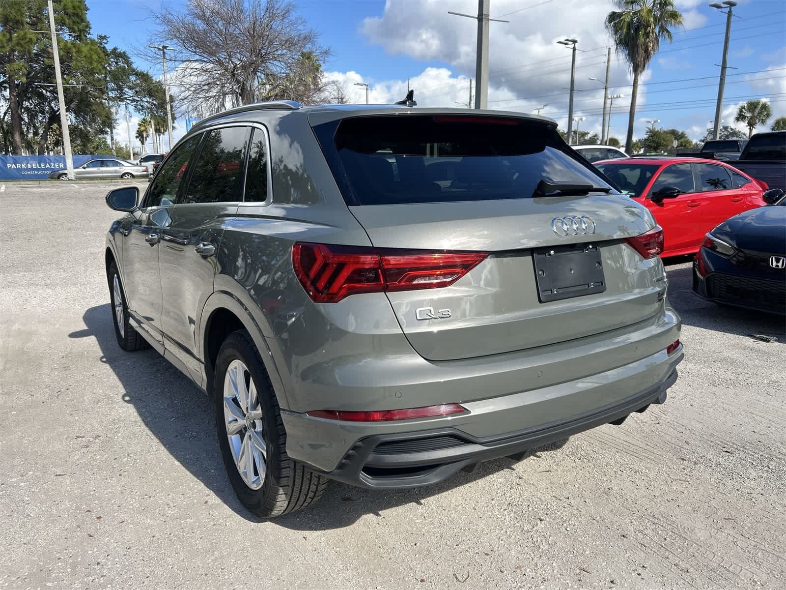 Thumbnail: 2025 Audi Q3 - 4