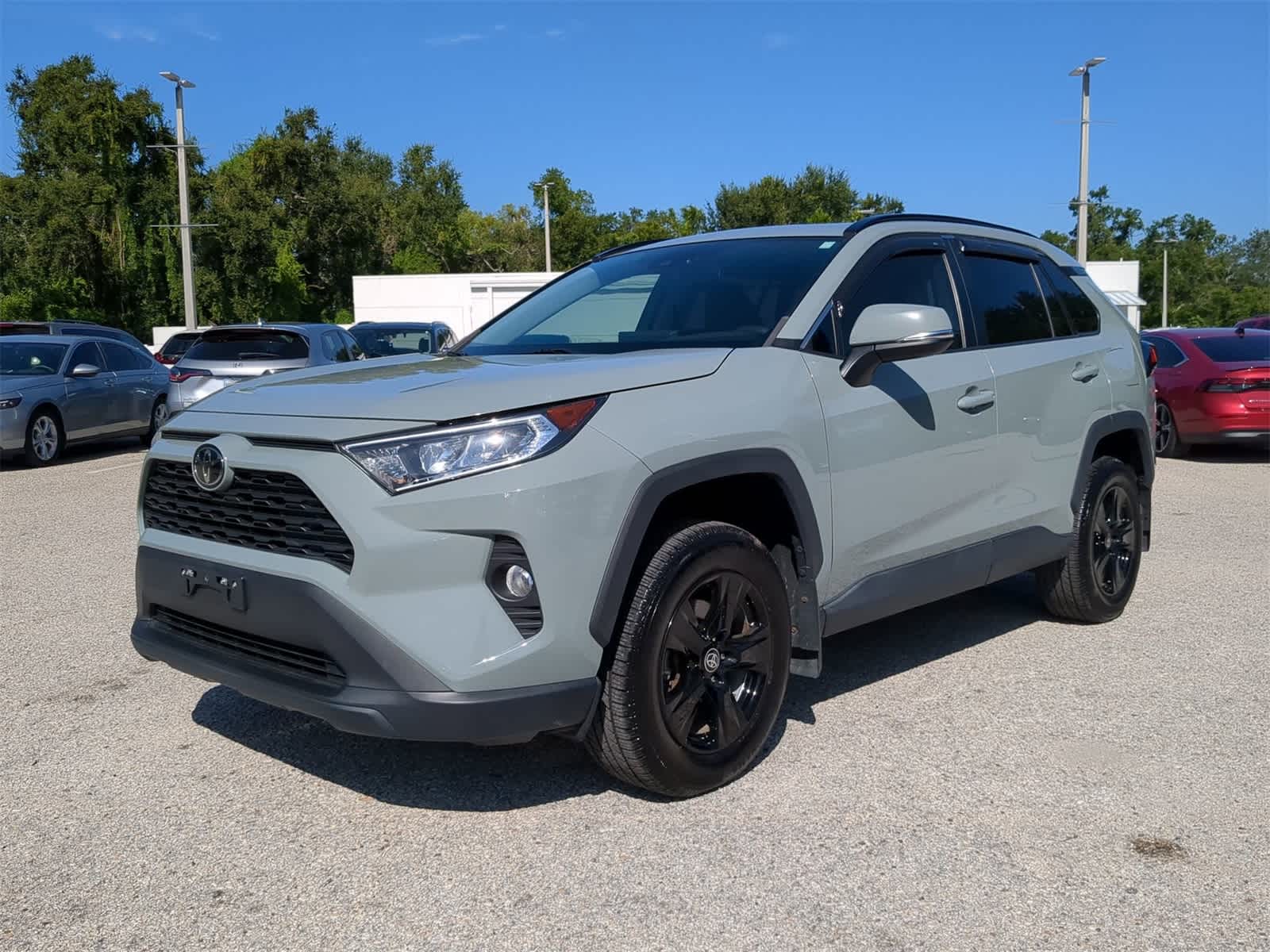 Thumbnail: 2021 Toyota RAV4 - 3