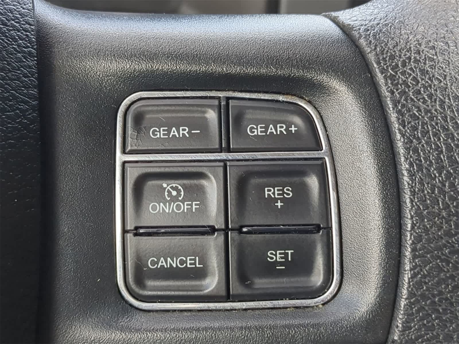 Thumbnail: 2020 RAM 1500 Classic - 23