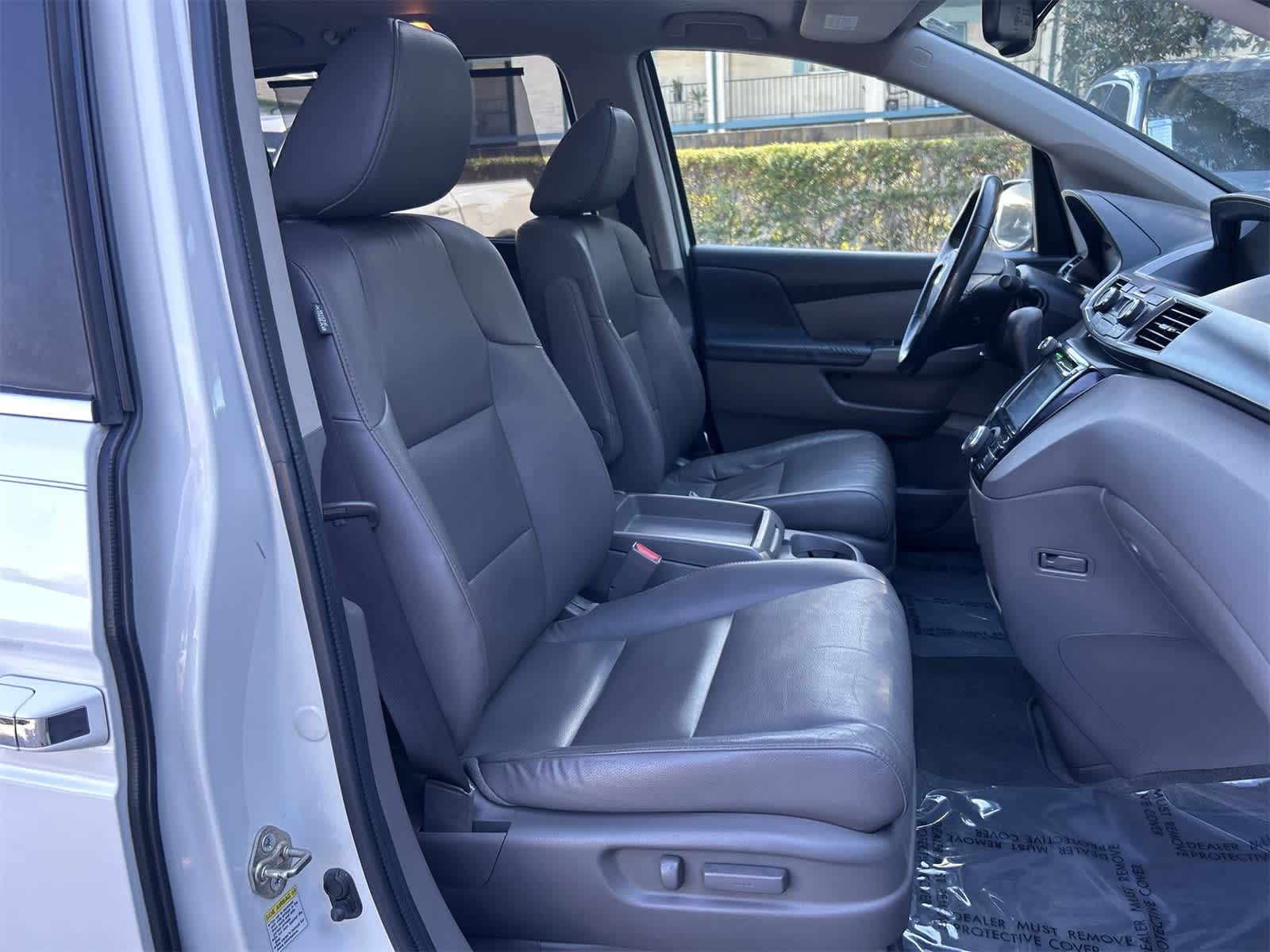 Thumbnail: 2015 Honda Odyssey - 14