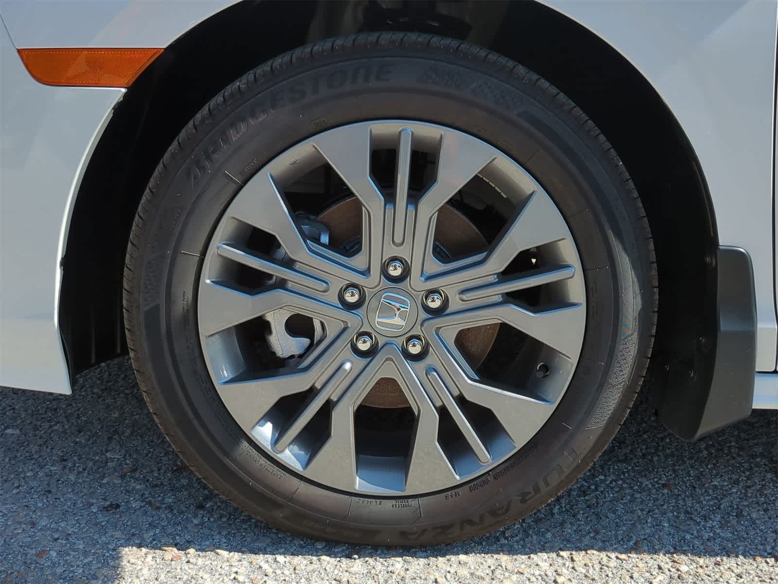 2025 Honda Odyssey Touring 11