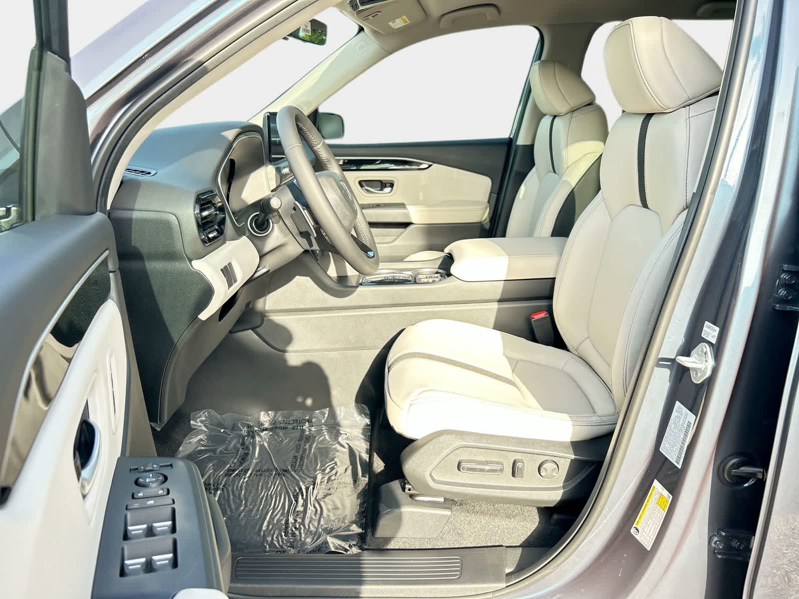 Thumbnail: 2026 Honda Pilot - 11