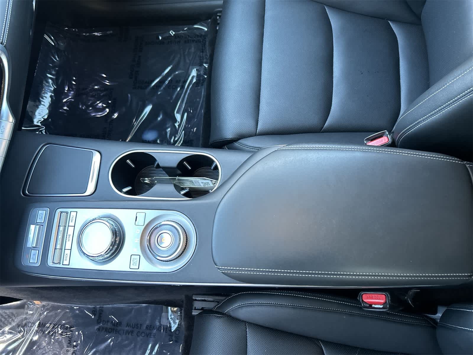 Thumbnail: 2025 Genesis GV70 - 16