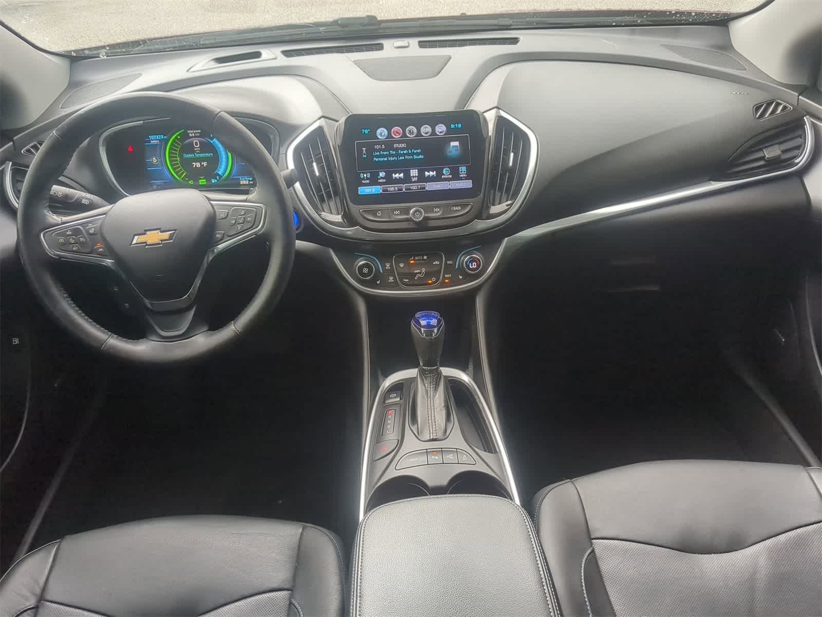 Thumbnail: 2017 Chevrolet Volt - 14