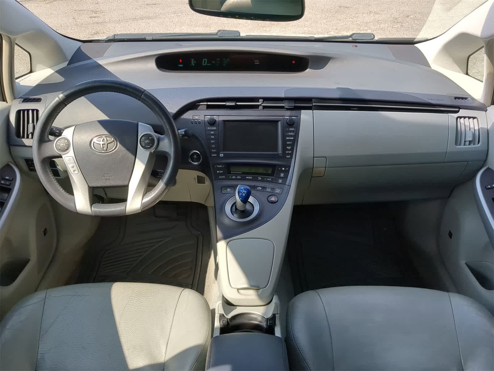 Thumbnail: 2011 Toyota Prius - 14