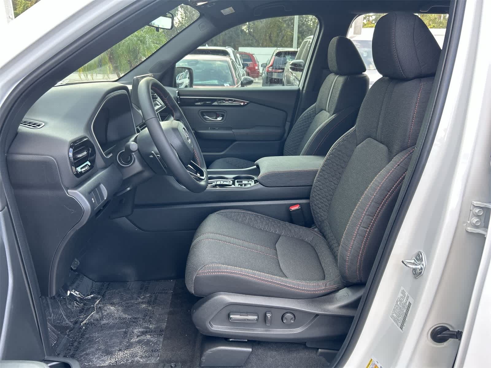 Thumbnail: 2025 Honda Pilot - 11