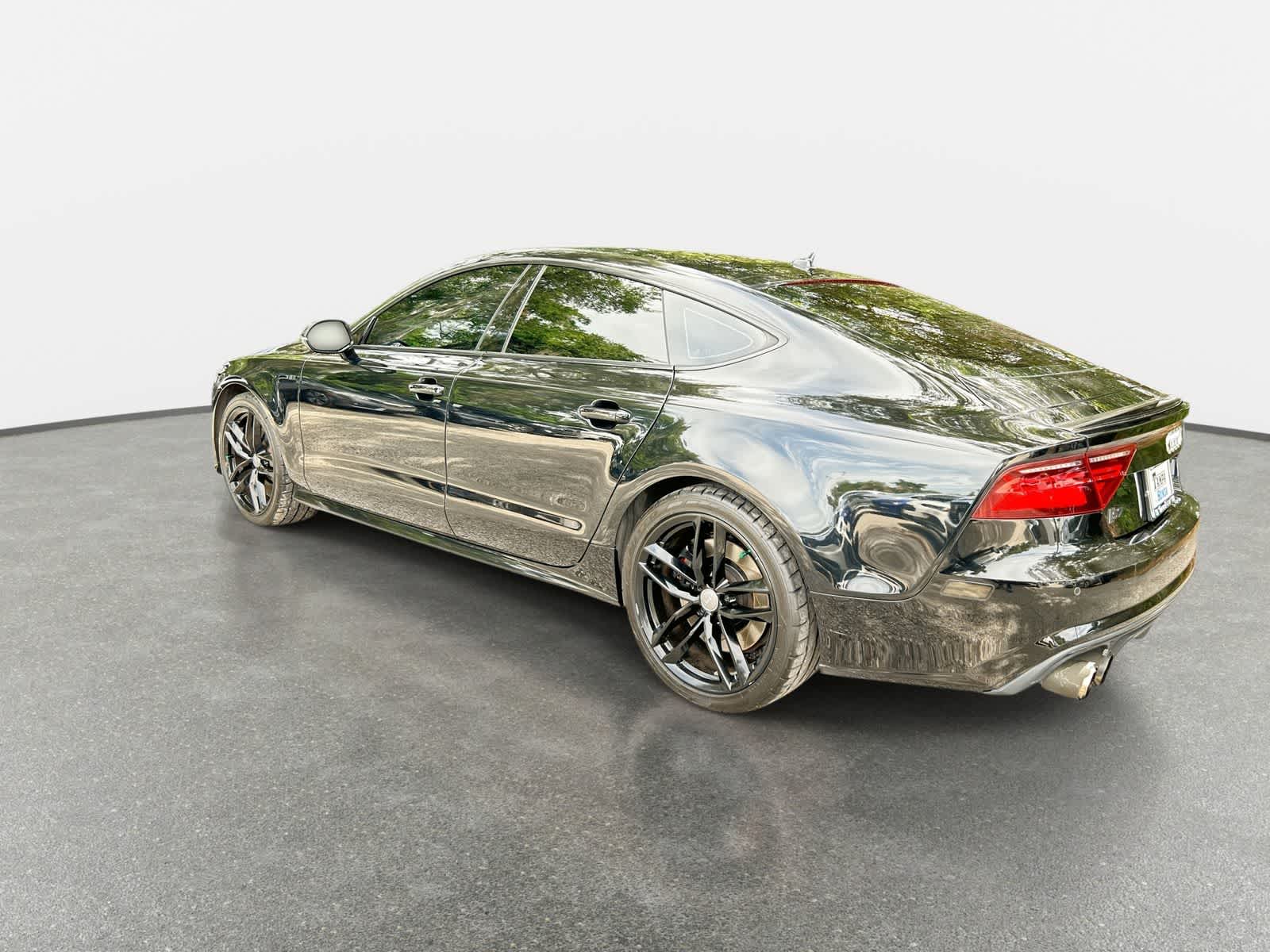 Thumbnail: 2017 Audi S7 - 6