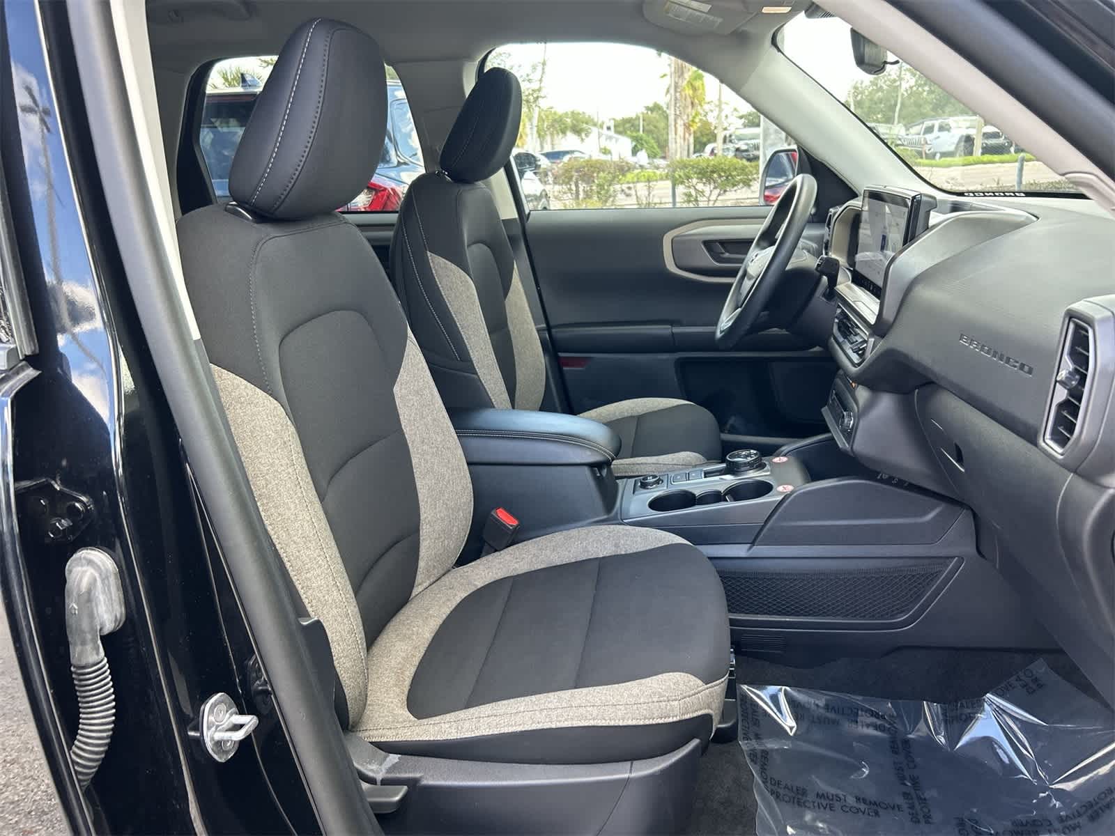 Thumbnail: 2025 Ford Bronco Sport - 14