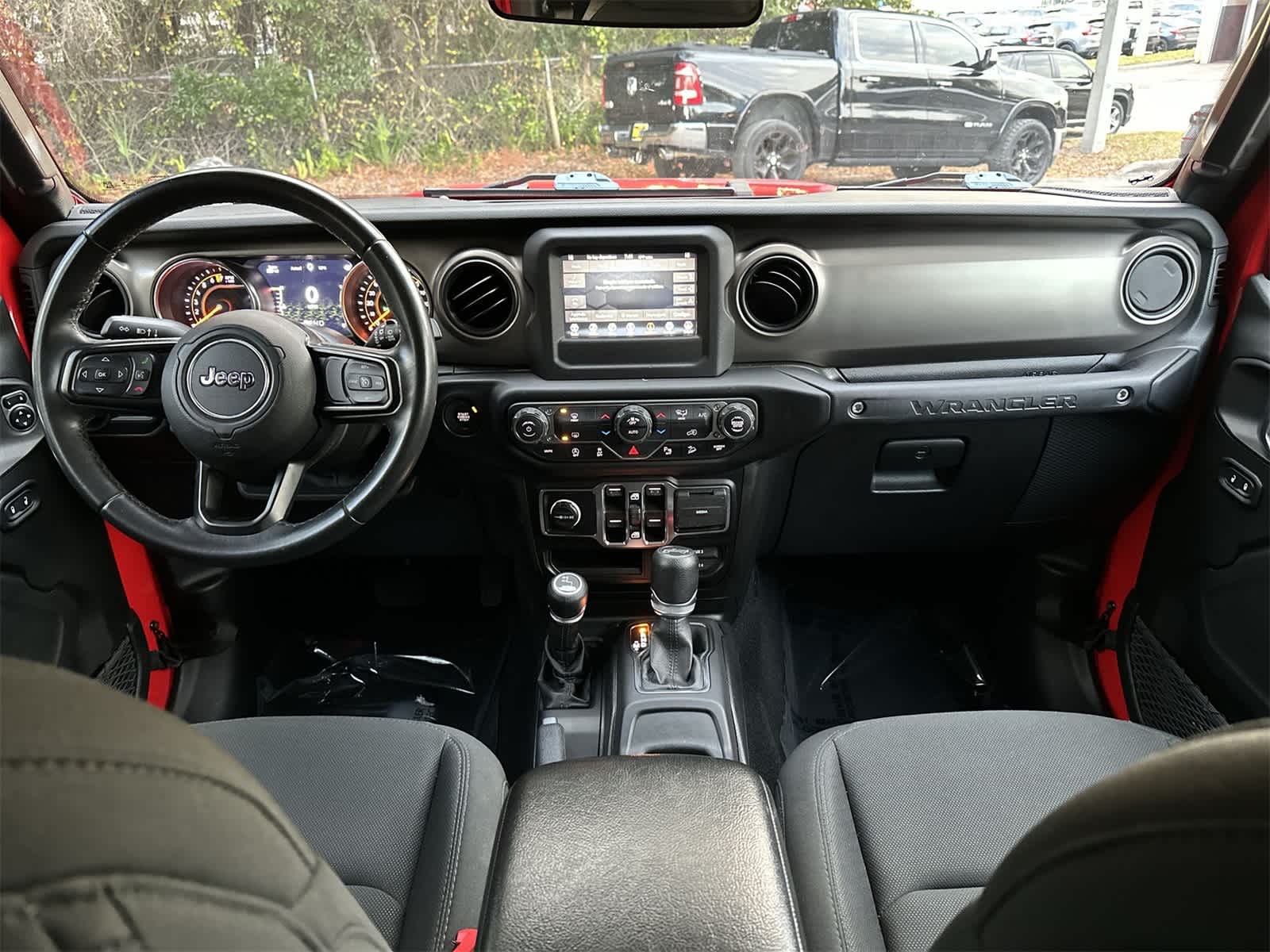 Thumbnail: 2019 Jeep Wrangler - 10