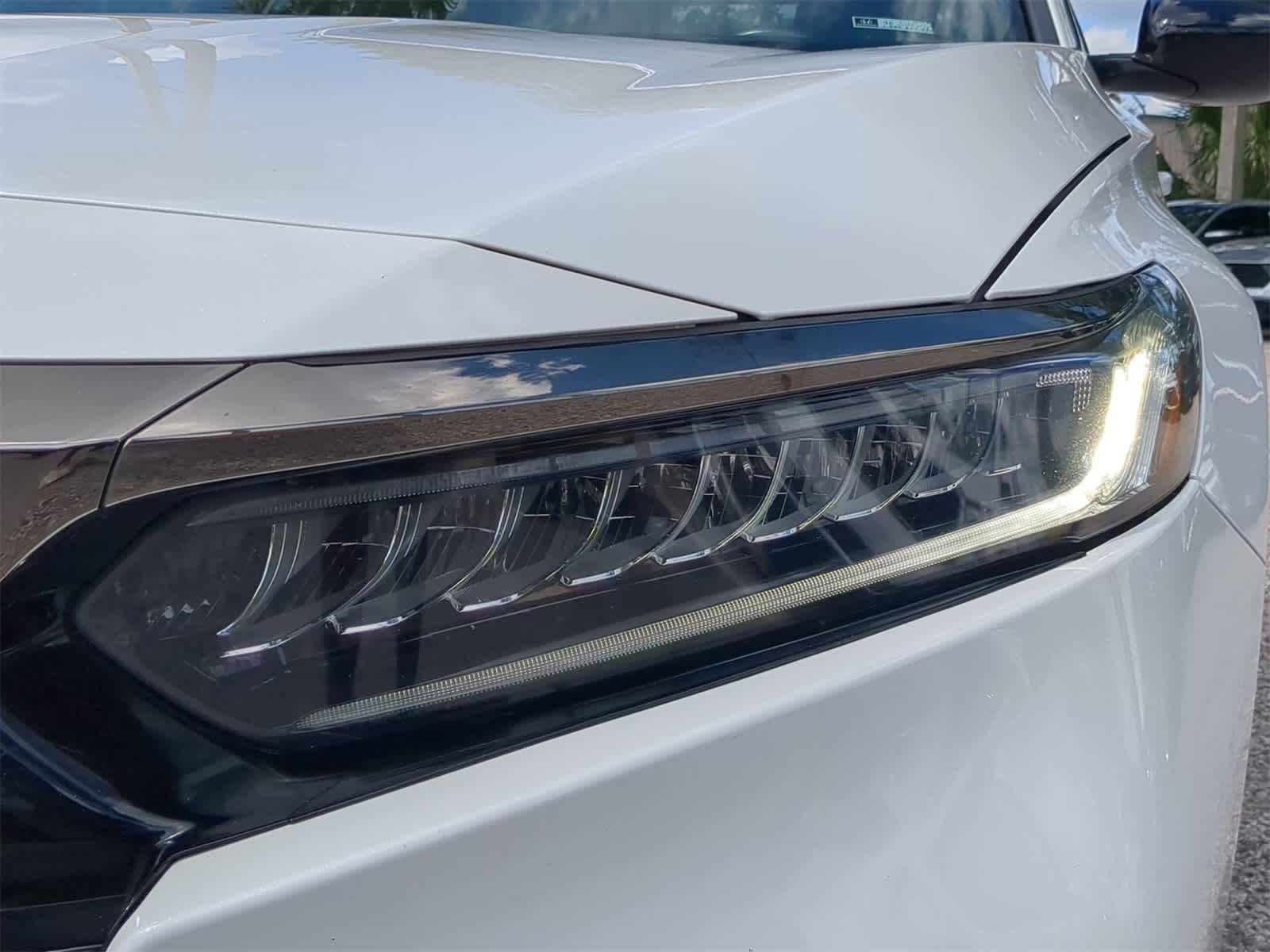 Thumbnail: 2022 Honda Accord - 10