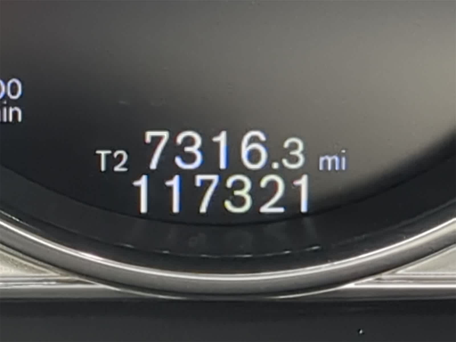 Thumbnail: 2016 Volvo XC60 - 26
