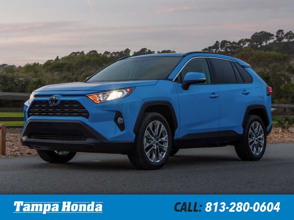Thumbnail: 2019 Toyota RAV4 - 1