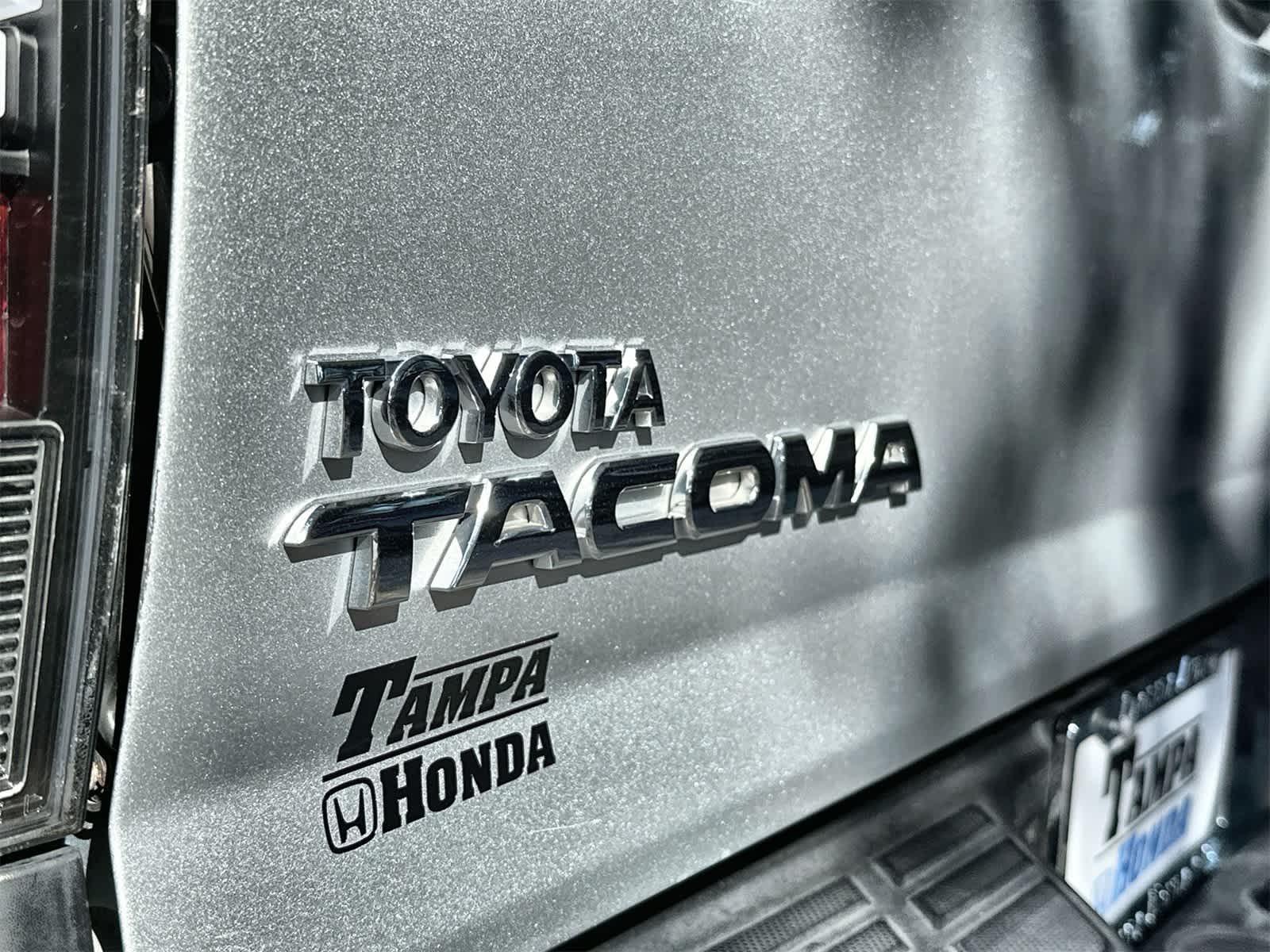Thumbnail: 2009 Toyota Tacoma - 7