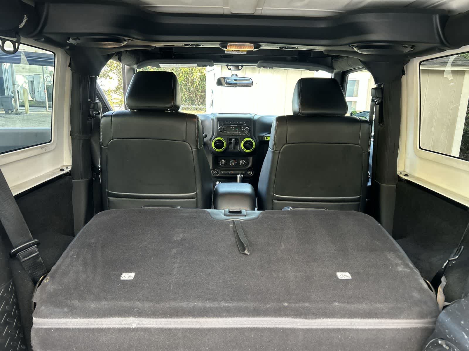 Thumbnail: 2012 Jeep Wrangler - 12