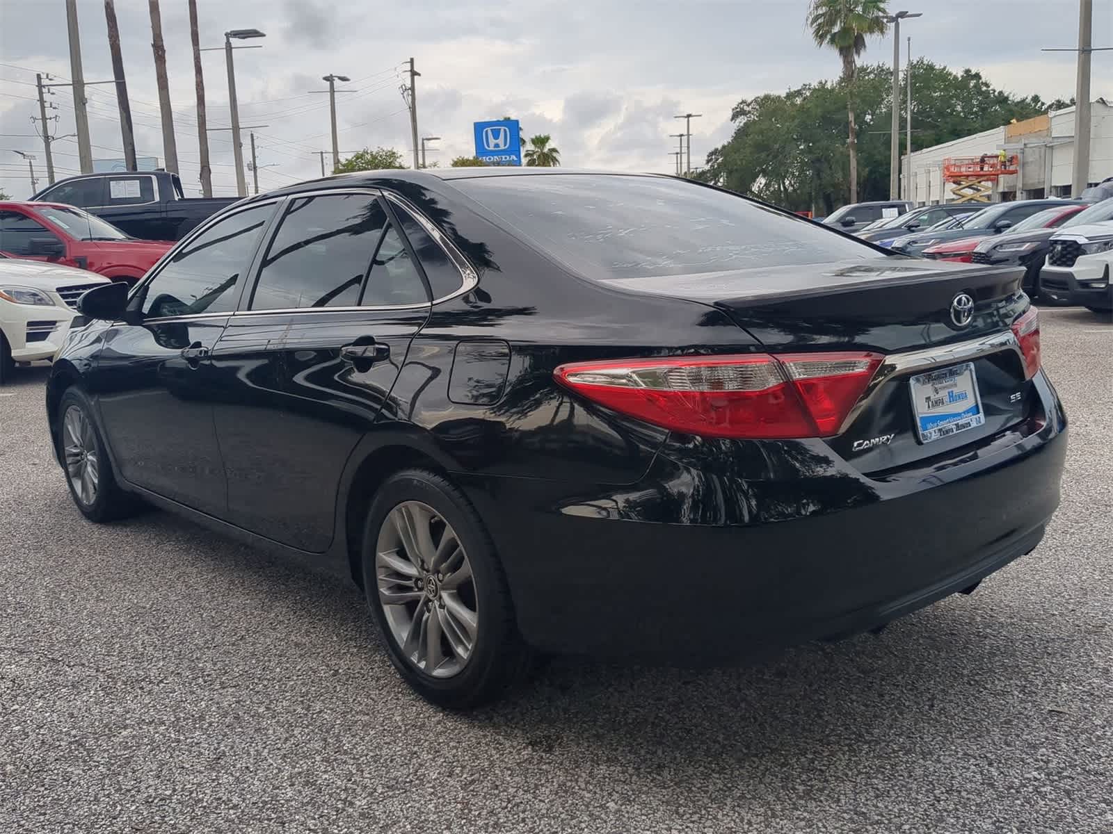 Thumbnail: 2015 Toyota Camry - 4