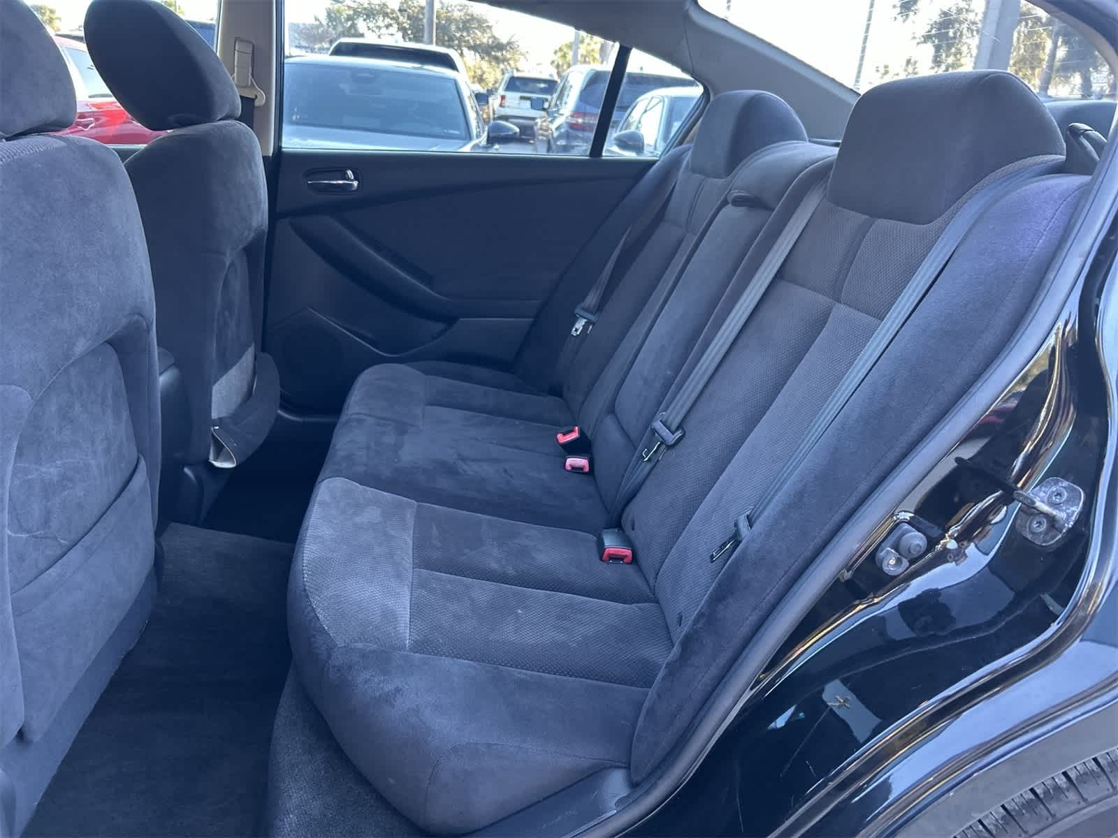 Thumbnail: 2009 Nissan Altima - 13