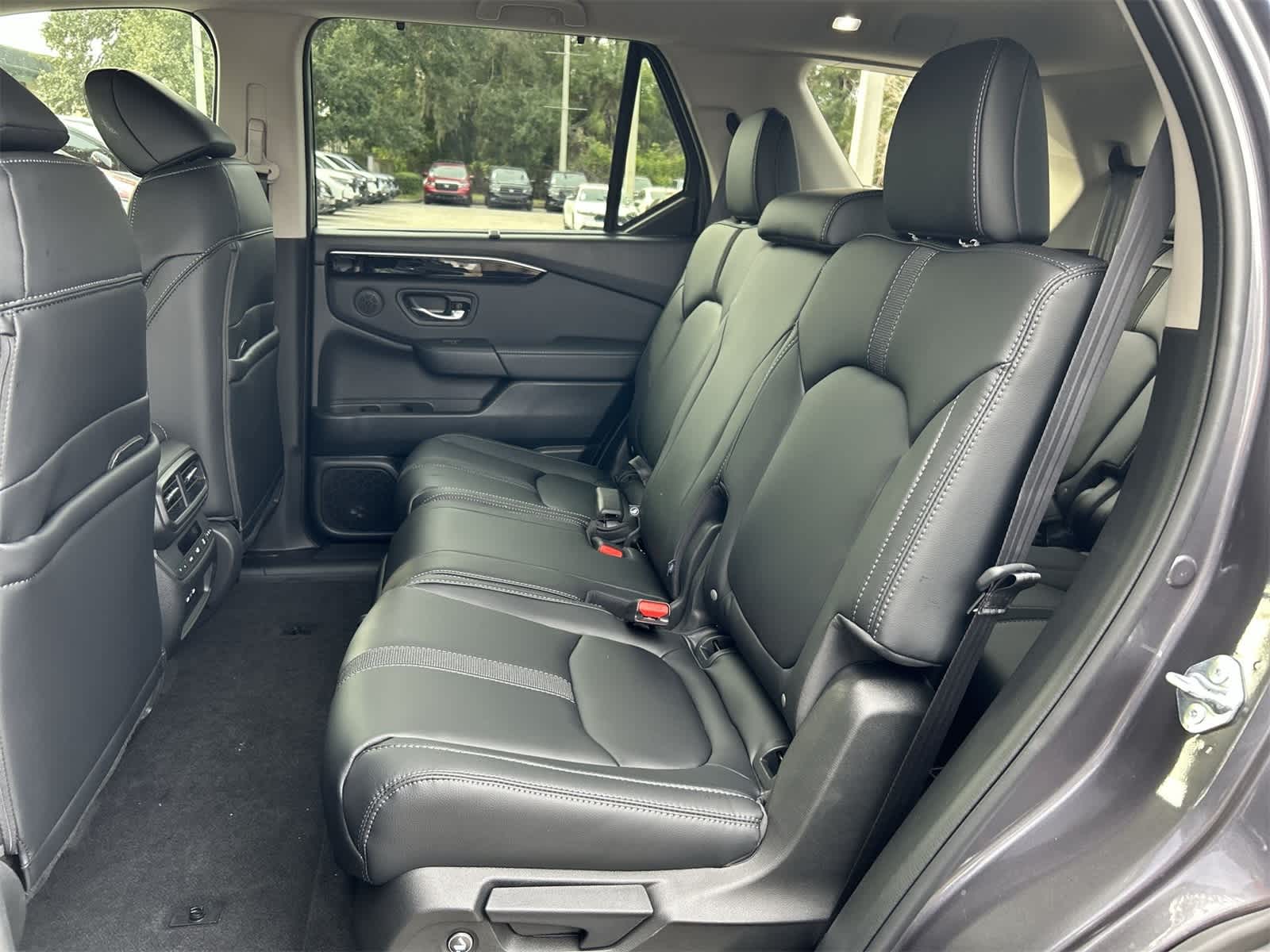 Thumbnail: 2025 Honda Pilot - 13