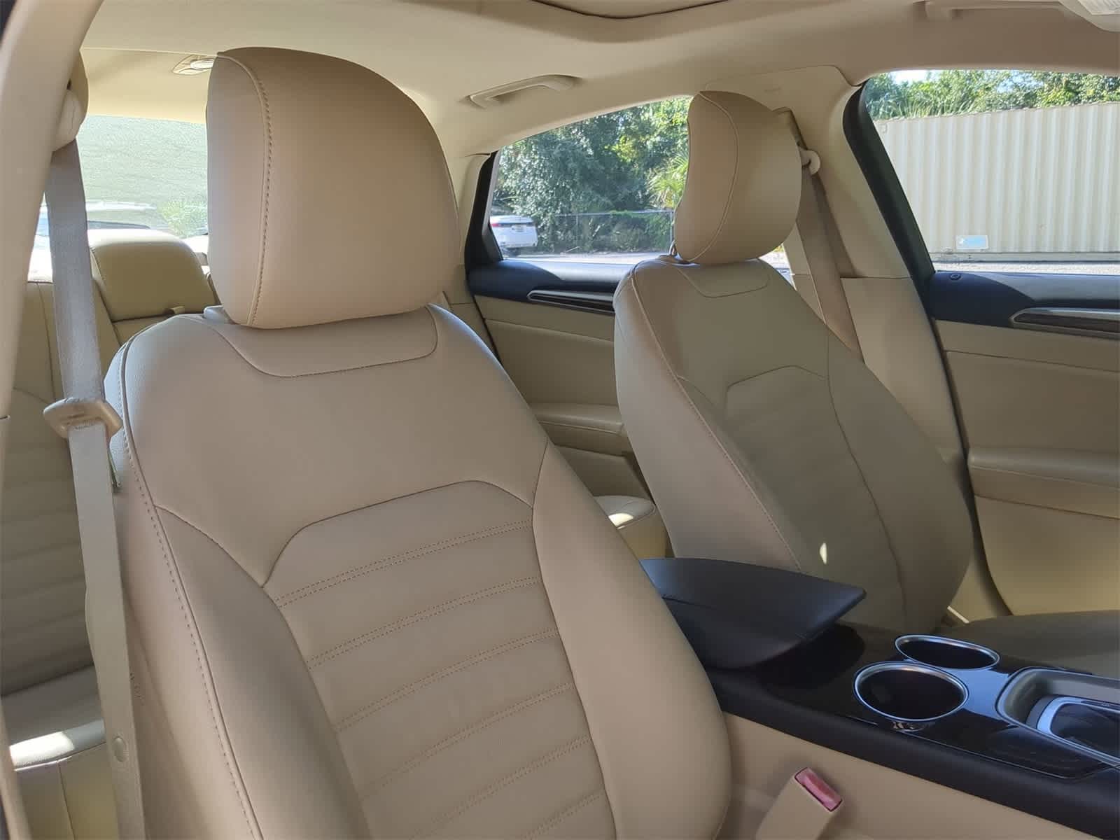 Thumbnail: 2013 Ford Fusion - 7