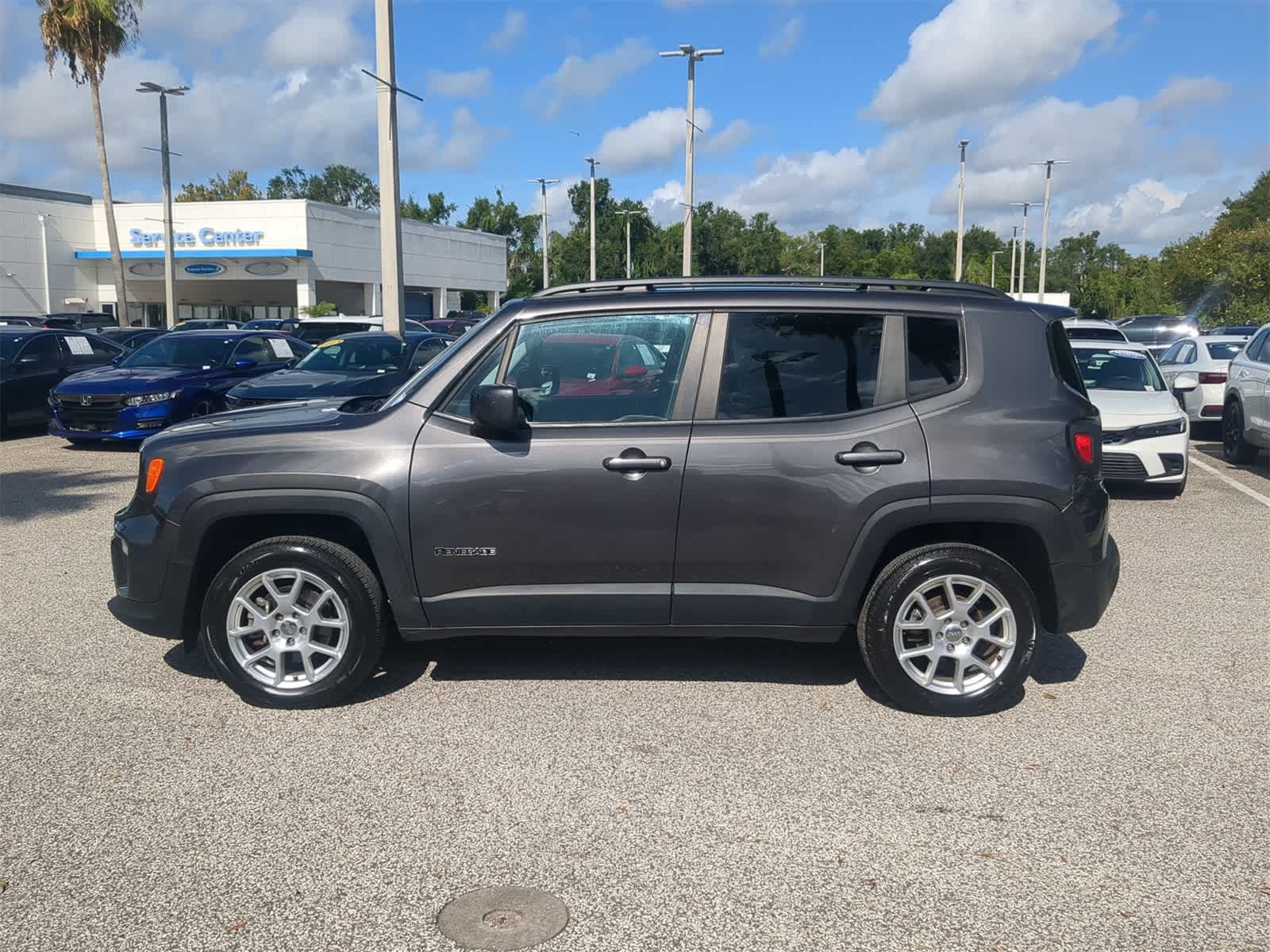 Thumbnail: 2021 Jeep Renegade - 3