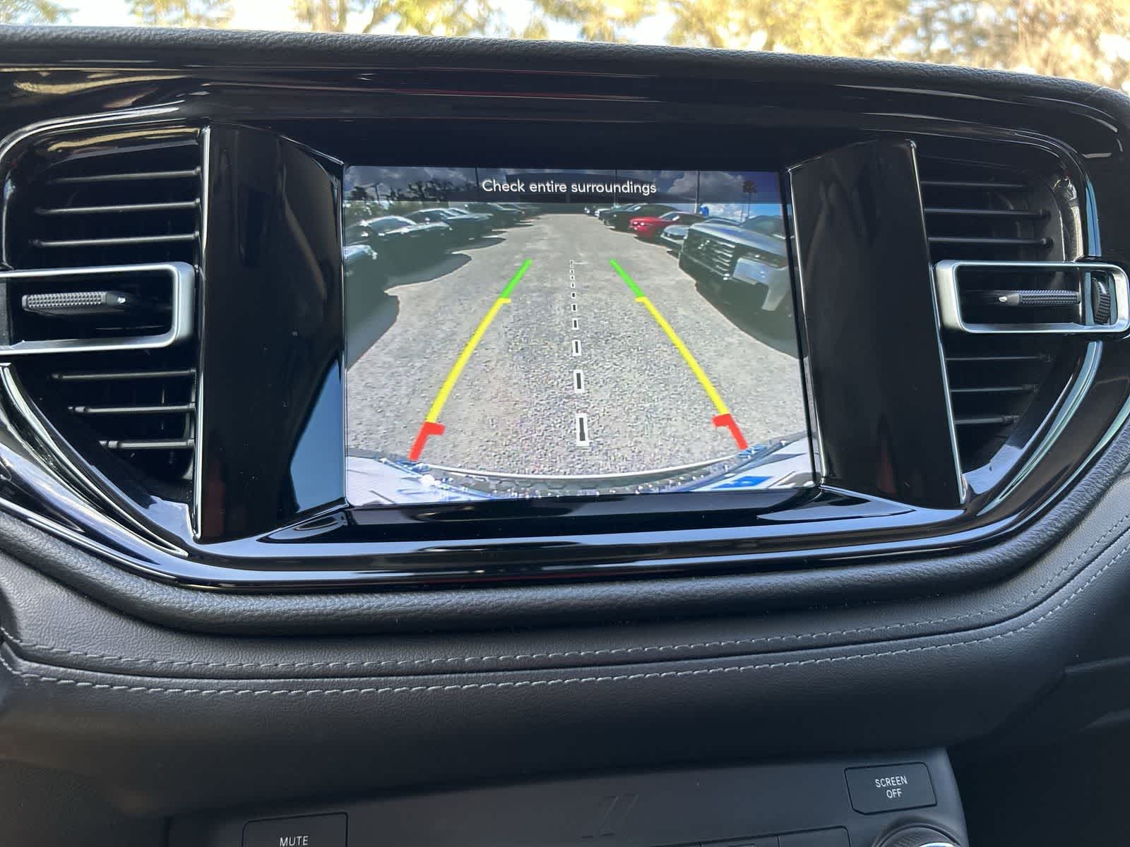 Thumbnail: 2022 Dodge Durango - 21