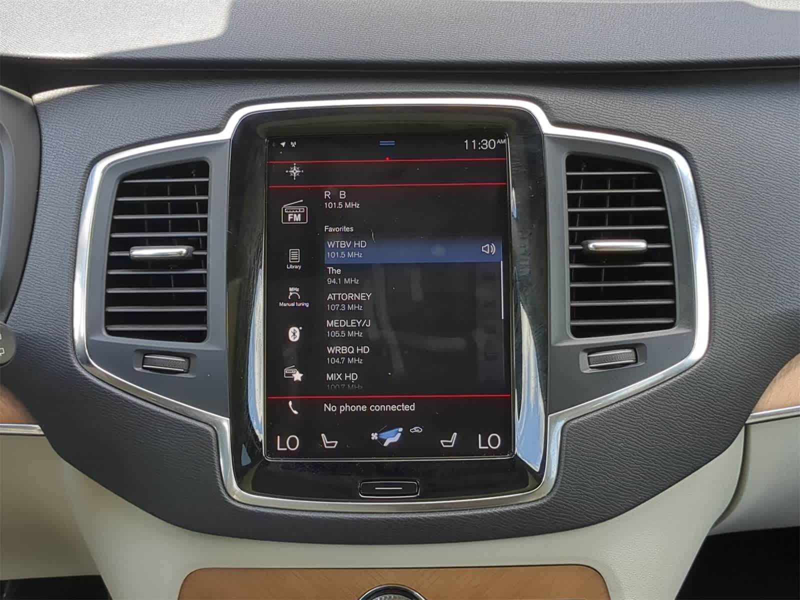 Thumbnail: 2021 Volvo XC90 - 18