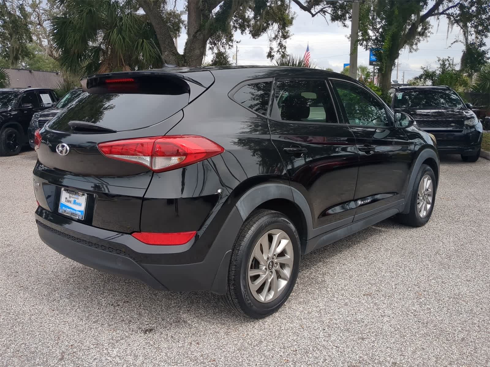 Thumbnail: 2017 Hyundai Tucson - 6
