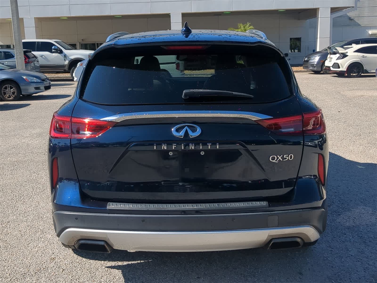 2019 INFINITI QX50 Essential 5