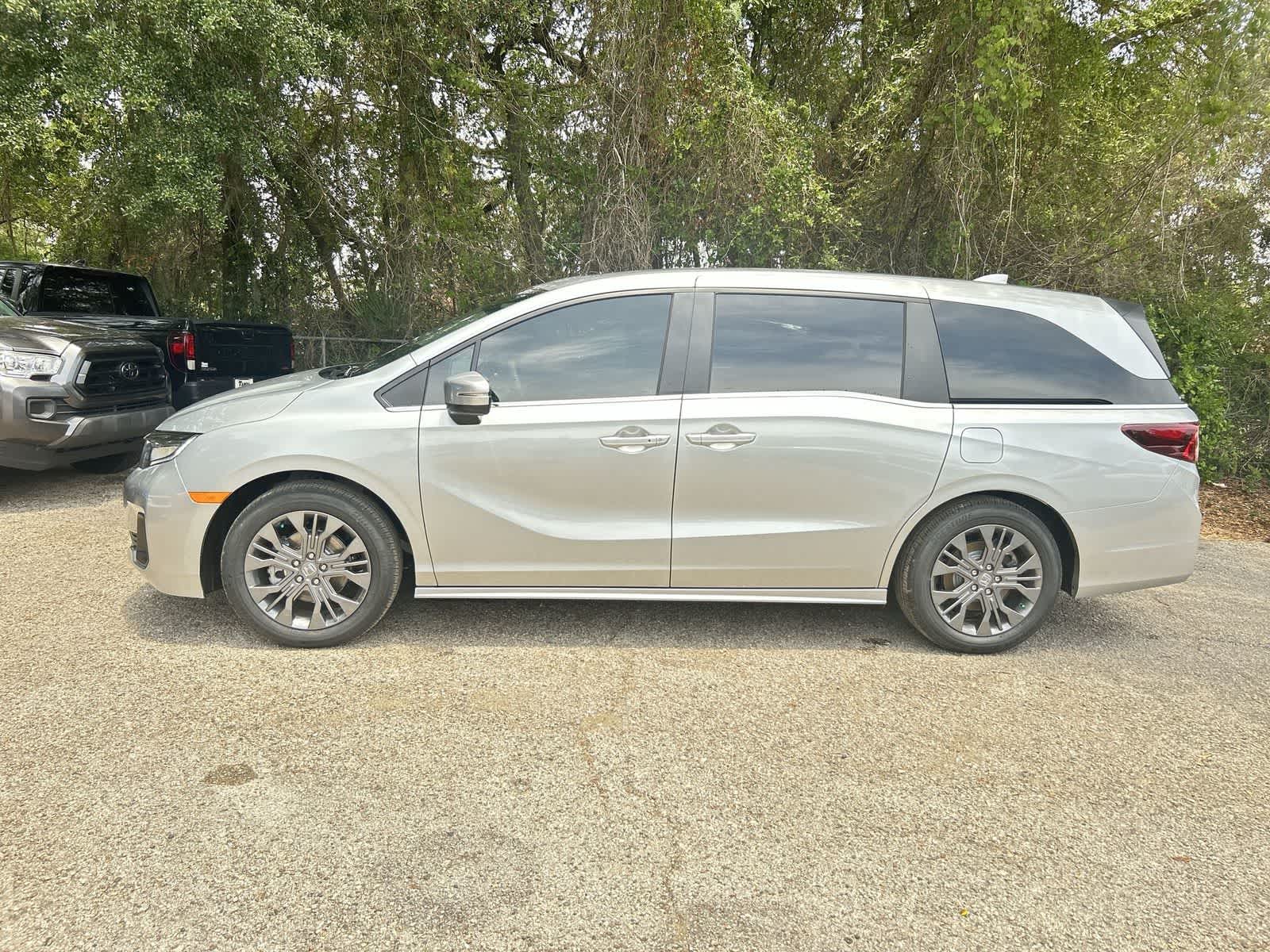 Thumbnail: 2026 Honda Odyssey - 4